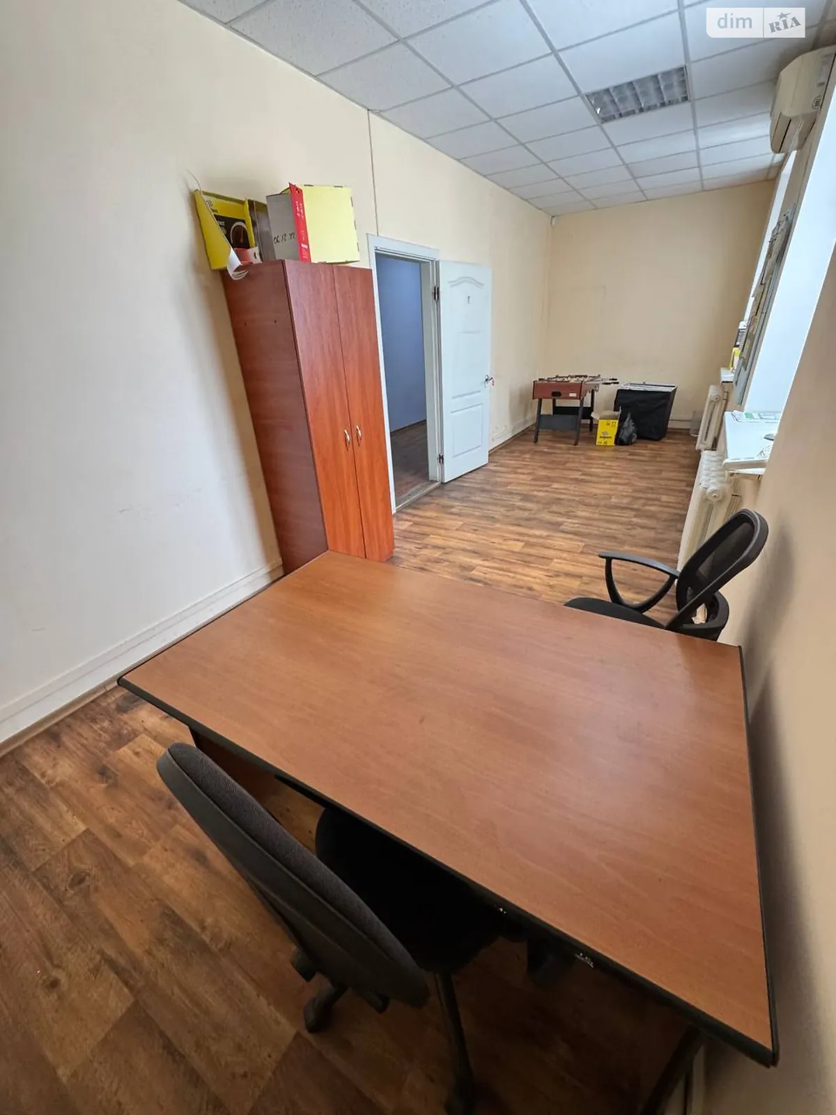 Здається в оренду офіс 27.2 кв. м в бізнес-центрі, цена: 6528 грн - фото 1
