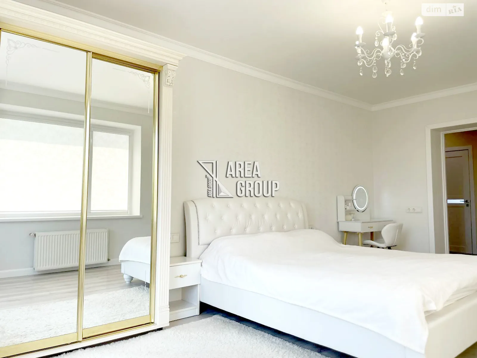 Продается дом на 2 этажа 242.2 кв. м с мебелью, цена: 155300 $ - фото 1