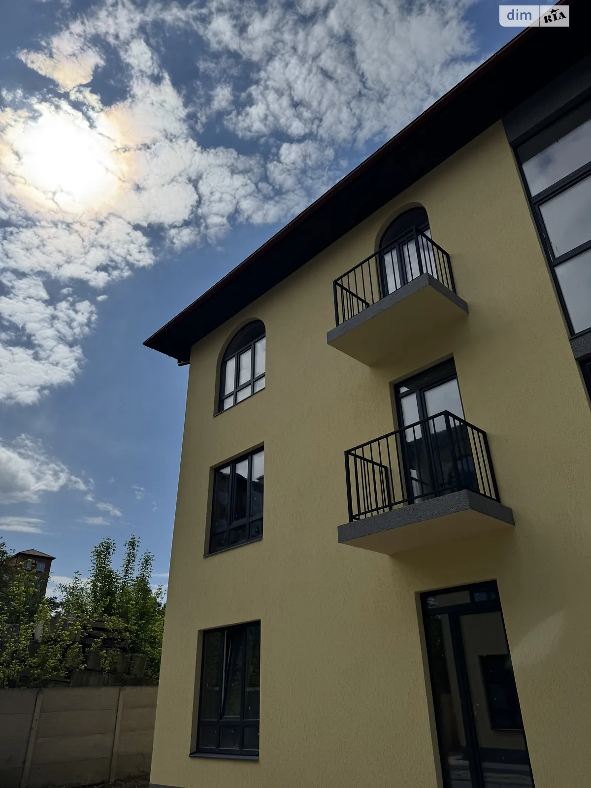 Продається 2-кімнатна квартира 50.2 кв. м у Ворзелі, вул. Лісова, 35А - фото 1