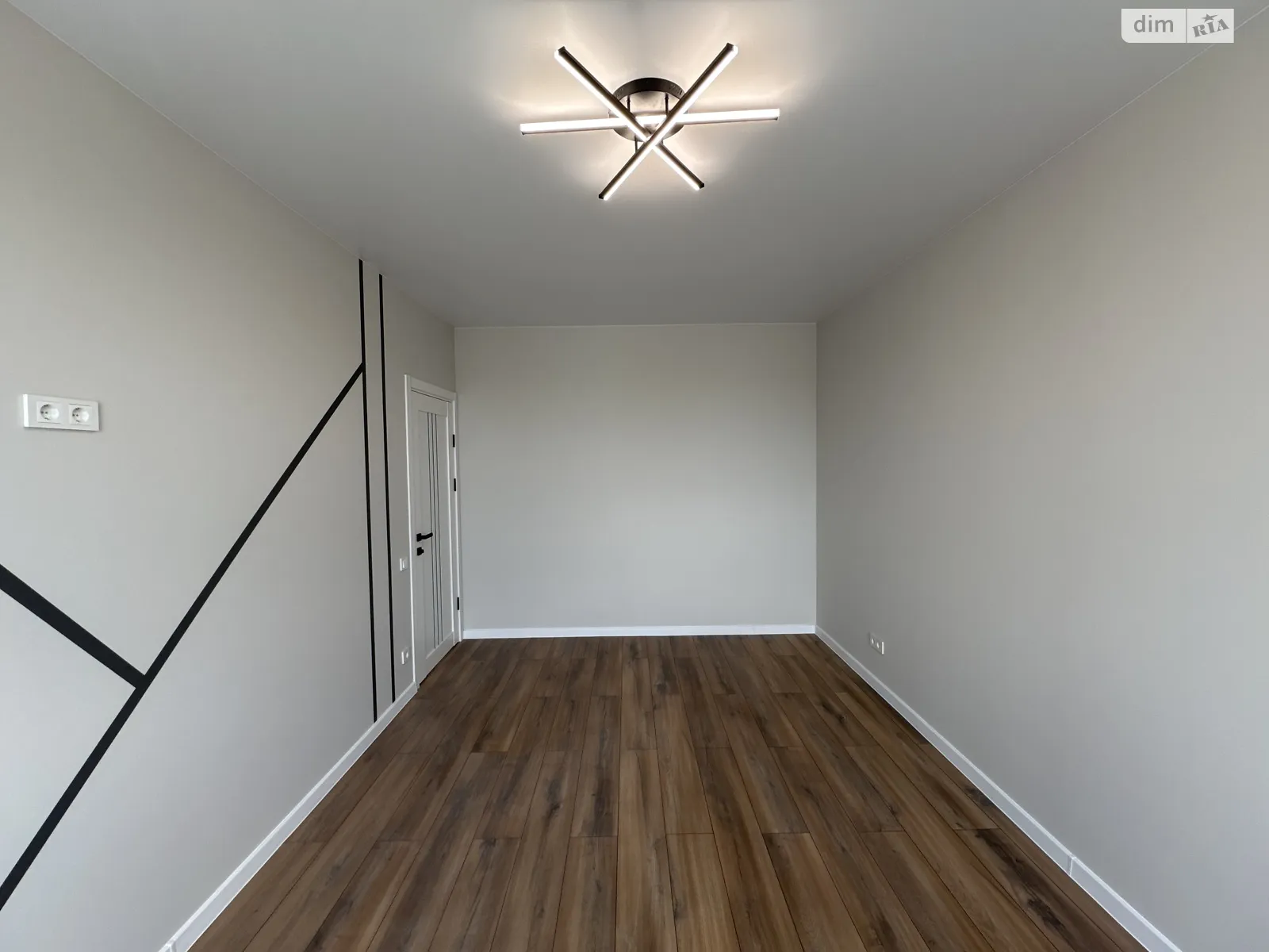 Продается 2-комнатная квартира 68 кв. м в Ивано-Франковске, цена: 74800 $ - фото 1