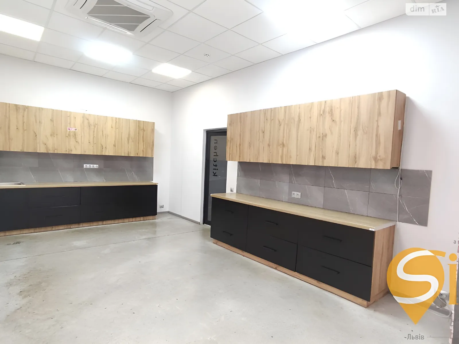 Сдается в аренду офис 750 кв. м в бизнес-центре, цена: 7500 $ - фото 1