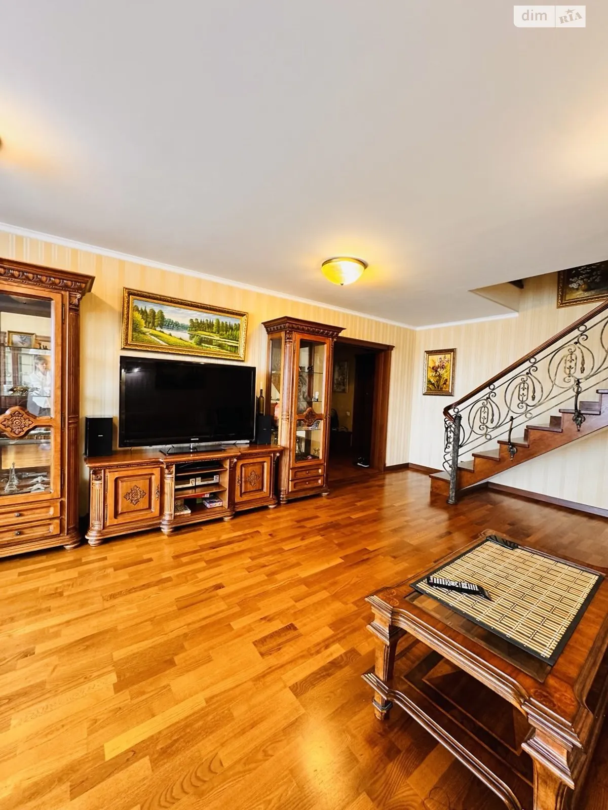 Продается 6-комнатная квартира 175.4 кв. м в Киеве, бул. Дарницкий, 8 - фото 1