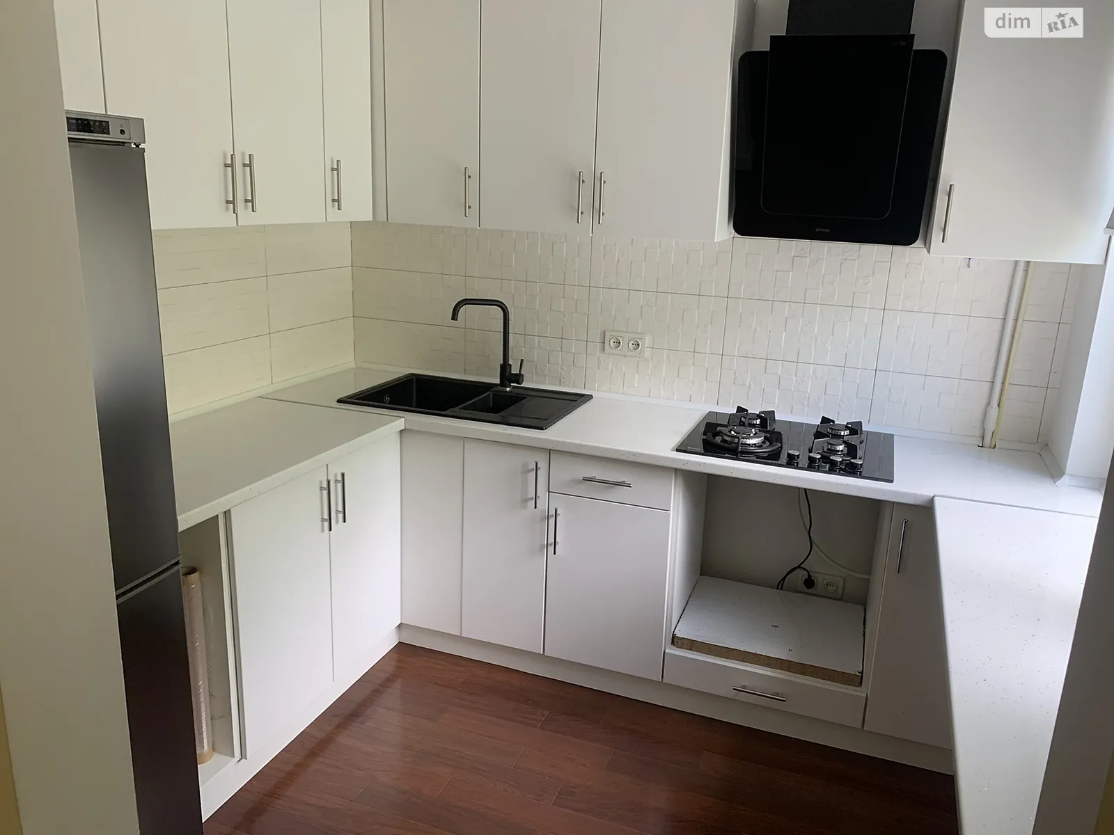 Продается 2-комнатная квартира 44 кв. м в Одессе, ул. Радостная, 11 - фото 1
