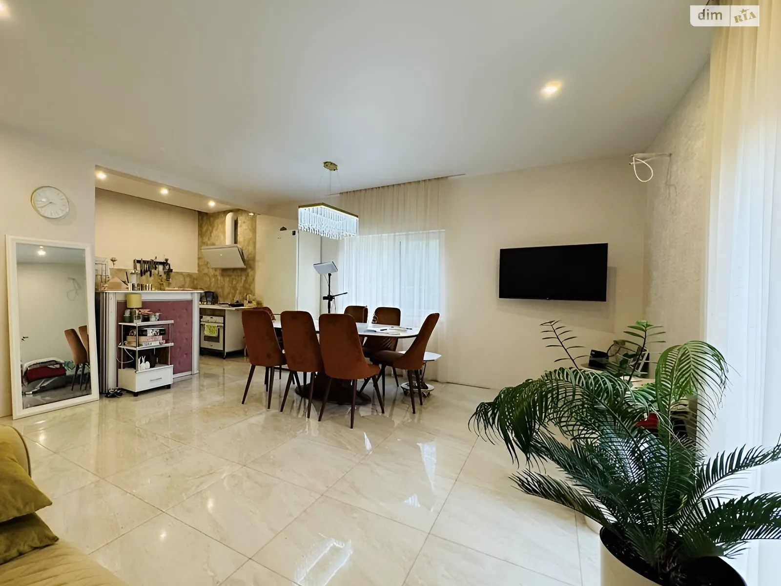 Продается дом на 2 этажа 120 кв. м с мансардой, цена: 135000 $ - фото 1