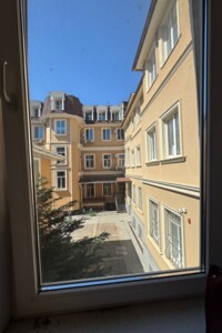 Продаж квартири, Одеса, р‑н. Приморський, Новосельського вулиця