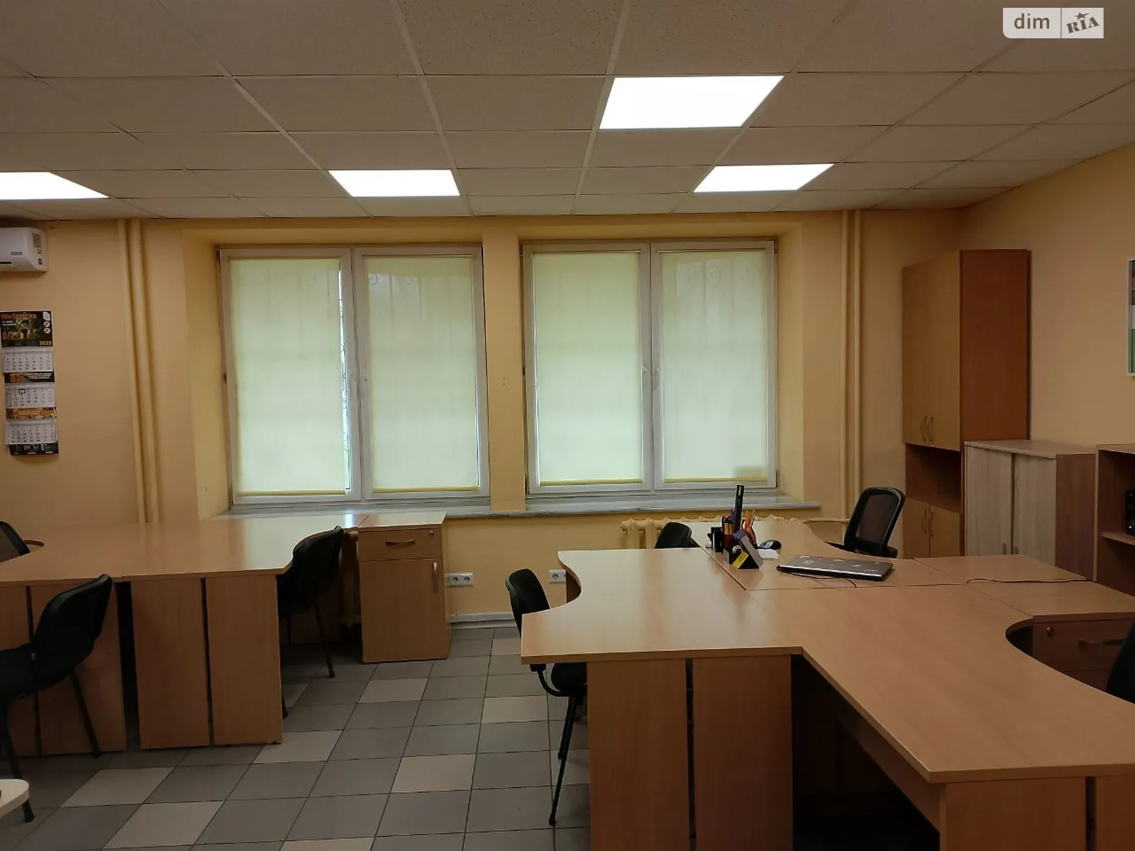 Сдается в аренду офис 105 кв. м в бизнес-центре, цена: 42900 грн - фото 1
