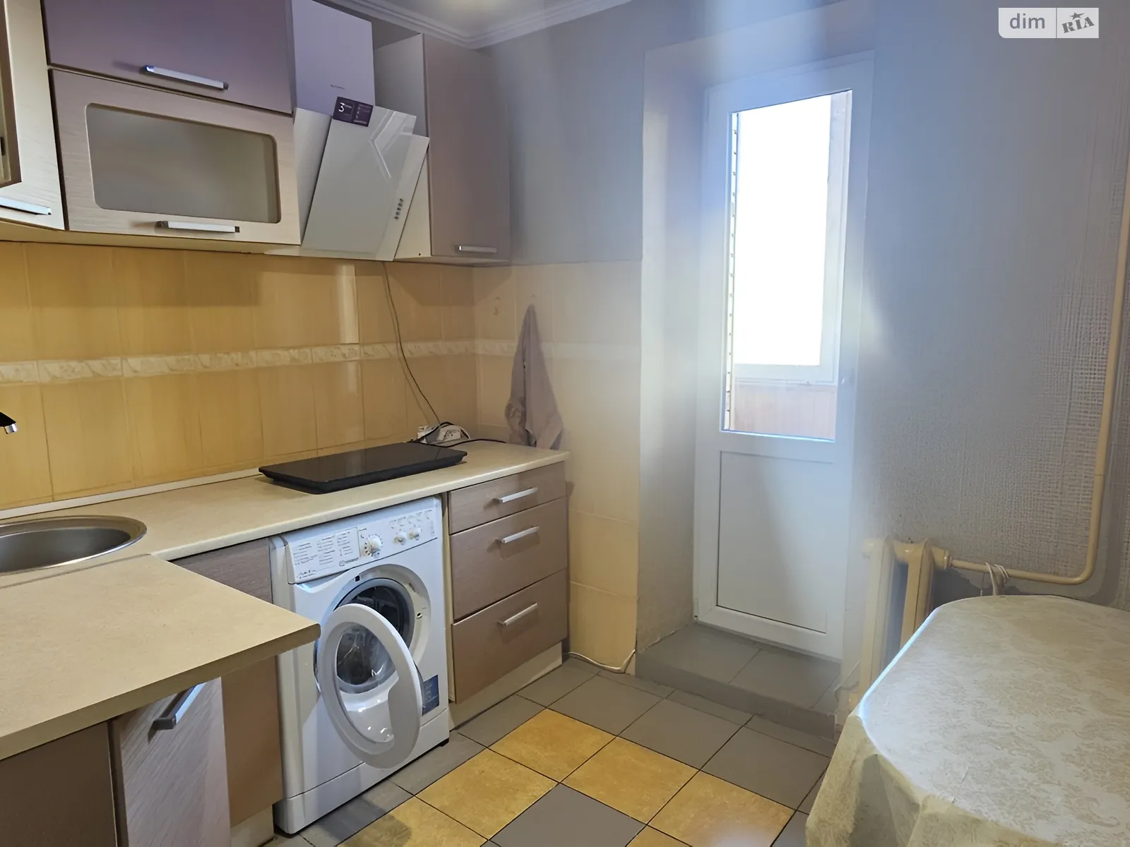 Сдается в аренду 1-комнатная квартира 38 кв. м в Ровно, ул. Галицкого Данилы, 9 - фото 1