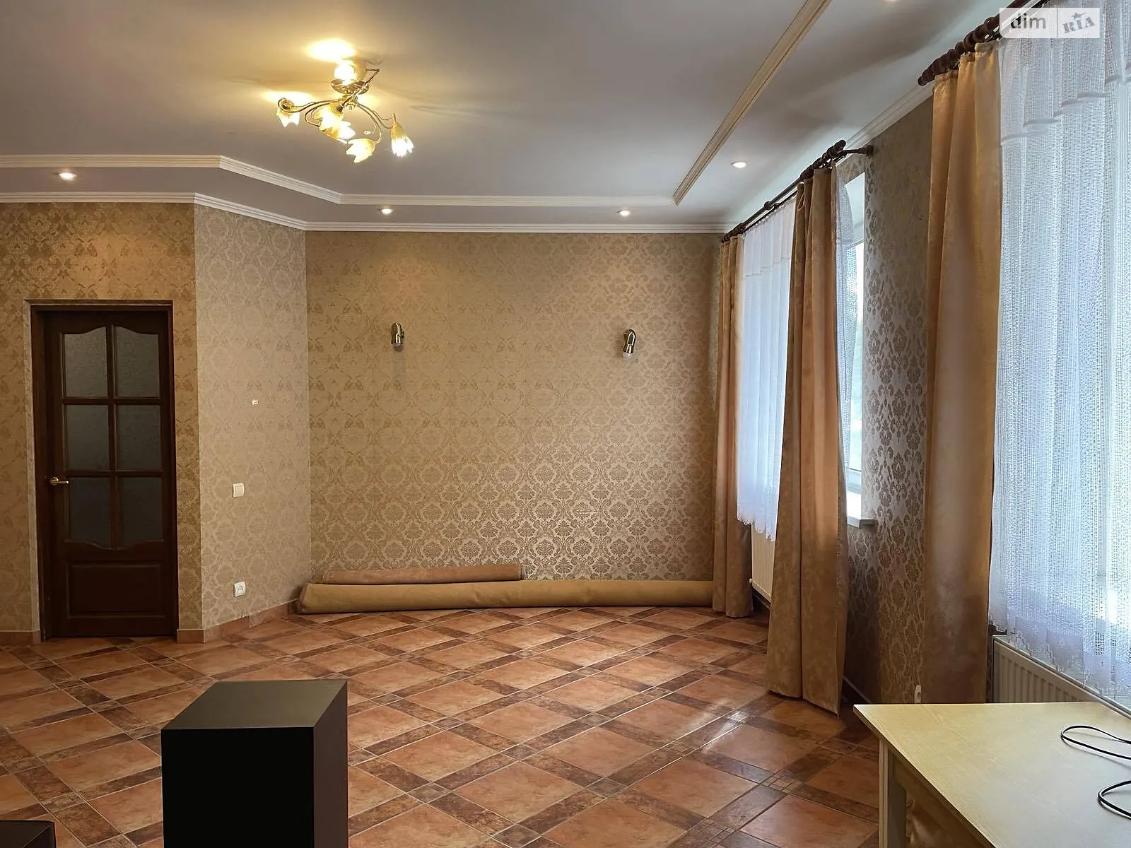 Продается 2-комнатная квартира 54 кв. м в Виннице, ул. Архитектора Артынова - фото 1