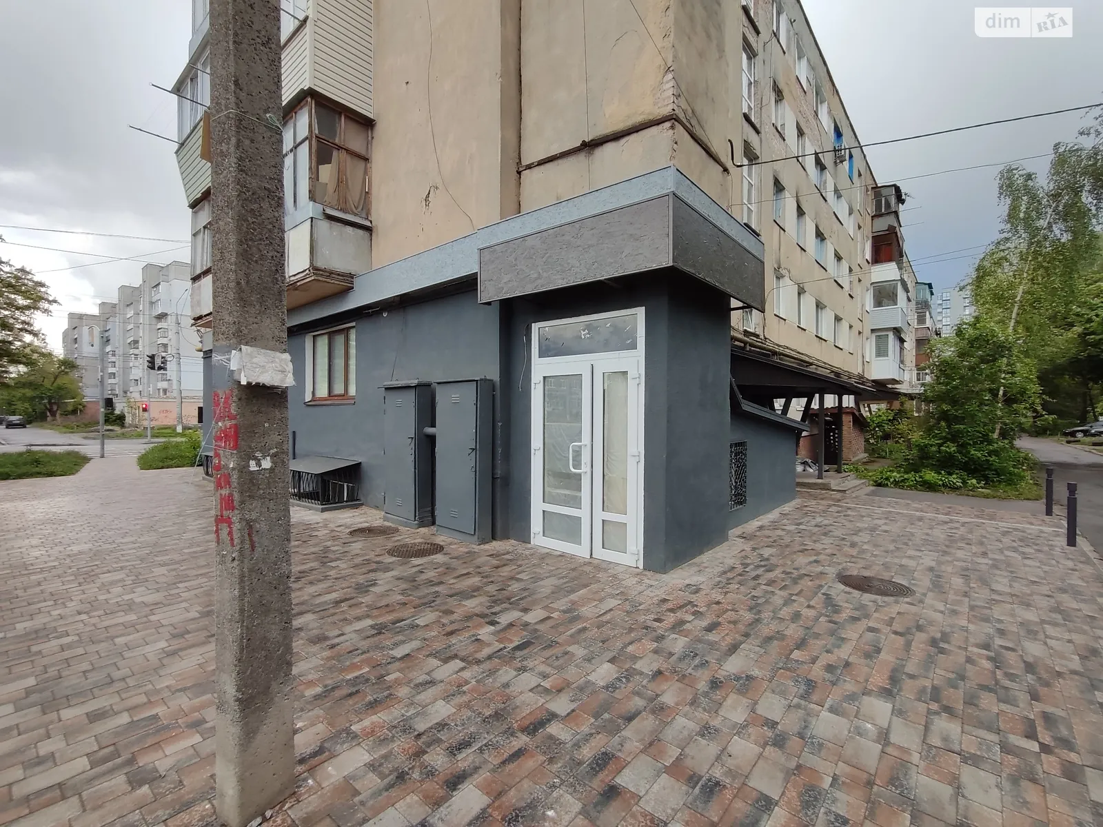 Продається приміщення вільного призначення 126 кв. м в 5-поверховій будівлі, цена: 120000 $ - фото 1