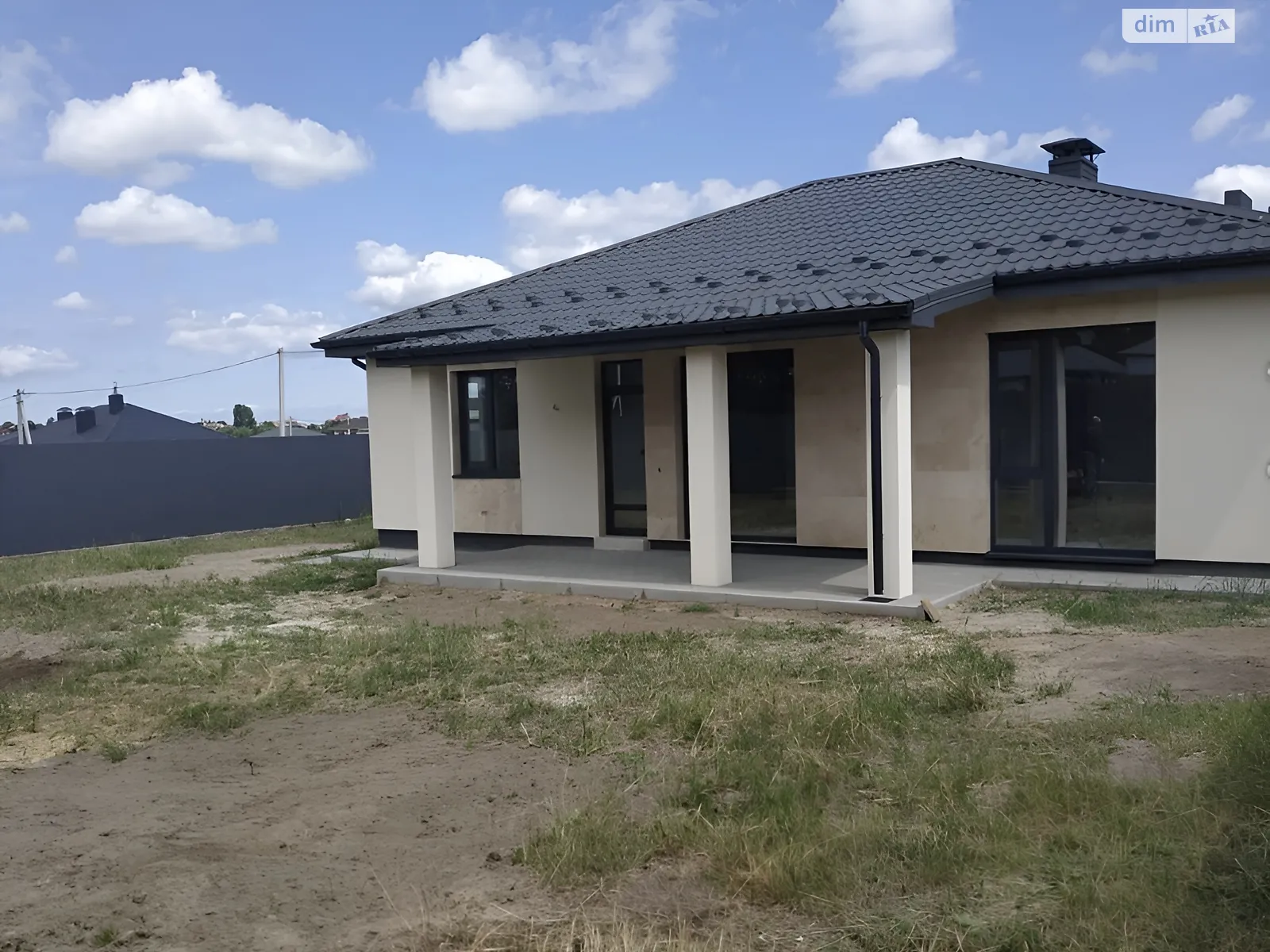 Продається одноповерховий будинок 133 кв. м з каміном, цена: 158000 $ - фото 1
