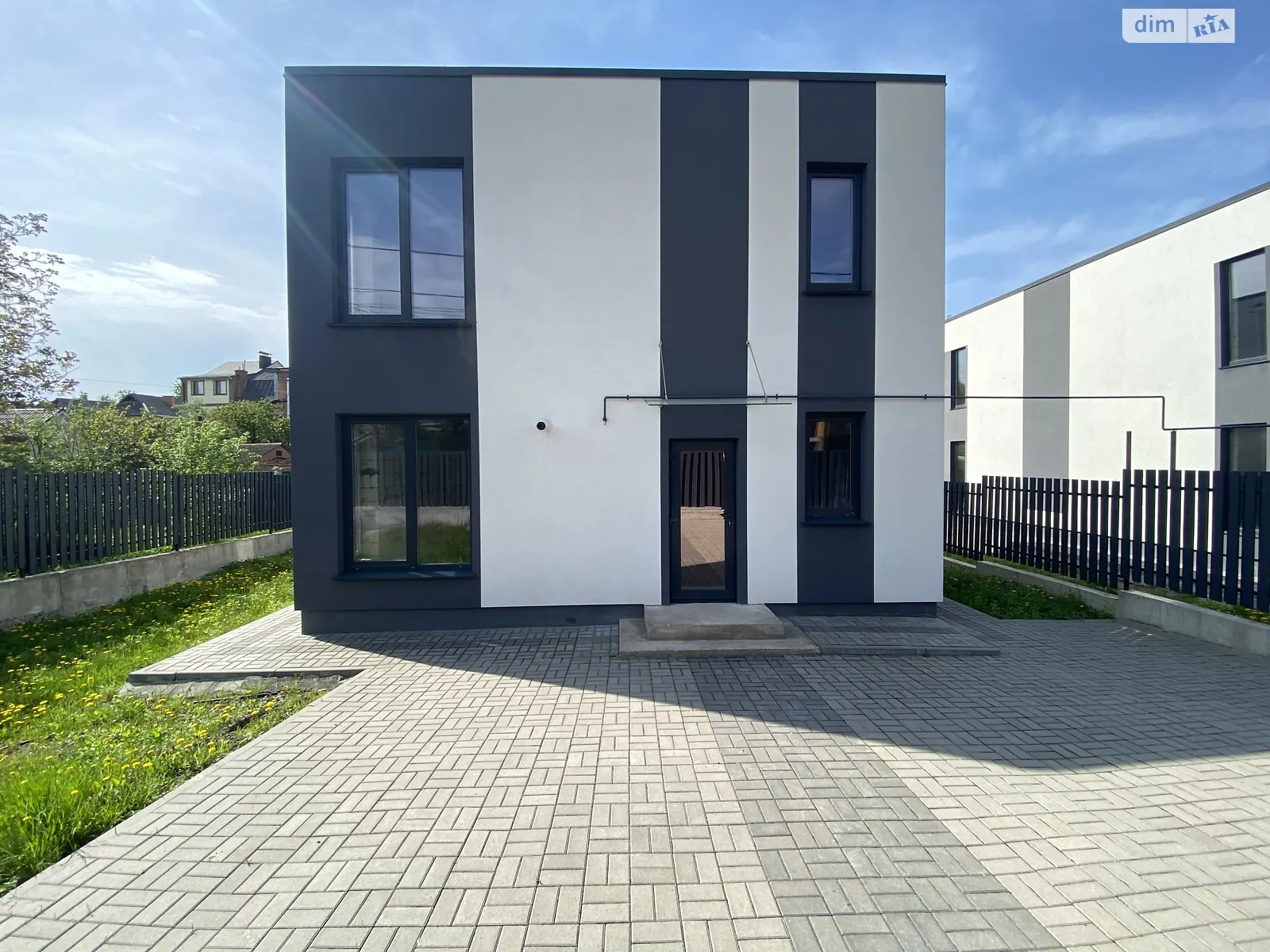 Продається будинок 2 поверховий 121 кв. м с басейном, цена: 129000 $ - фото 1