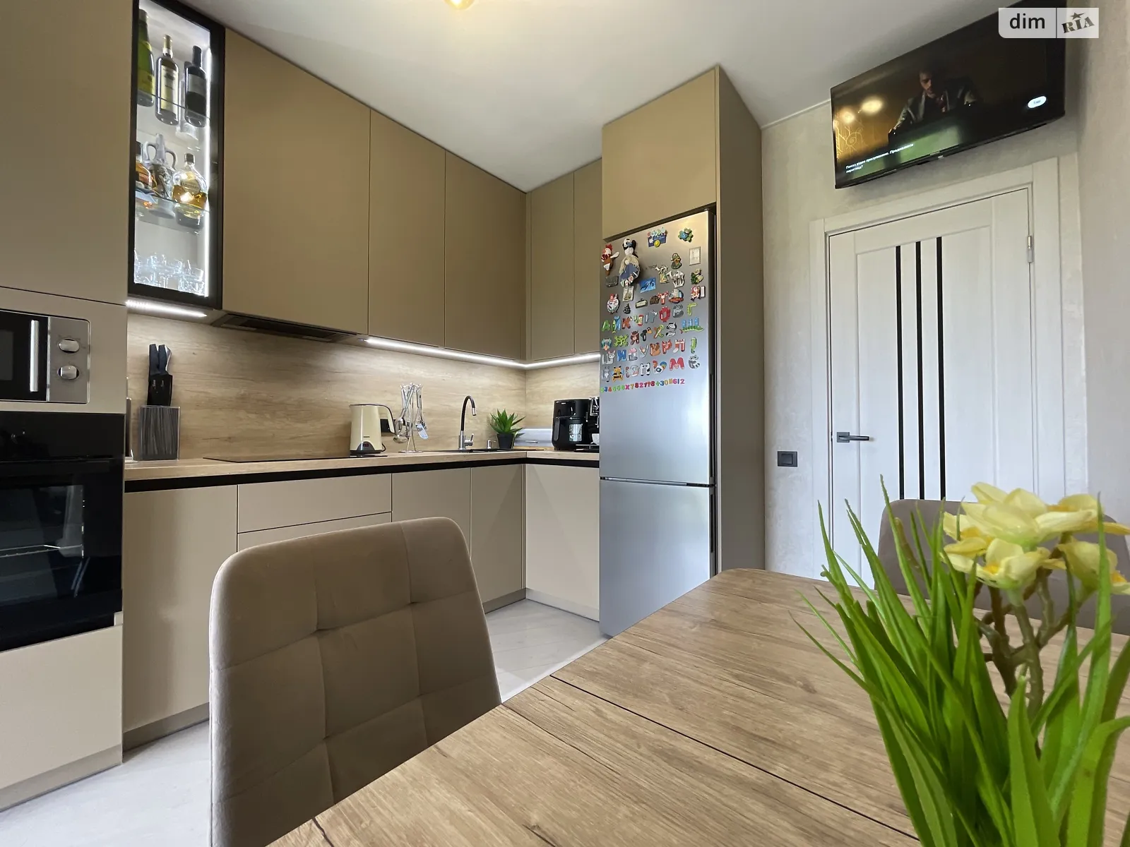 Продается 2-комнатная квартира 49 кв. м в Стрижавке, ул. Аллеи - фото 1