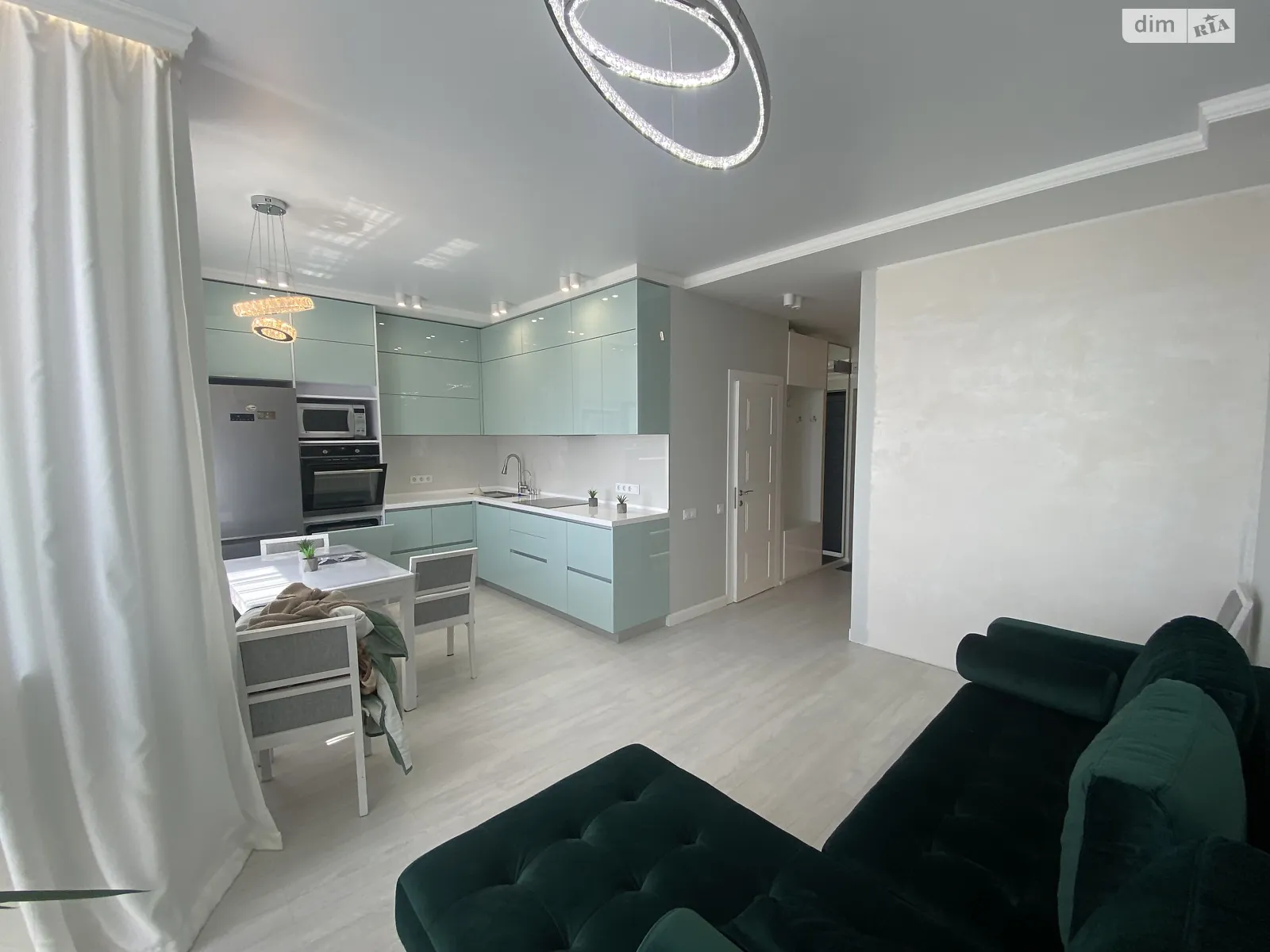 Продается 2-комнатная квартира 80 кв. м в Одессе, ул. Марсельская, 33/3 - фото 1