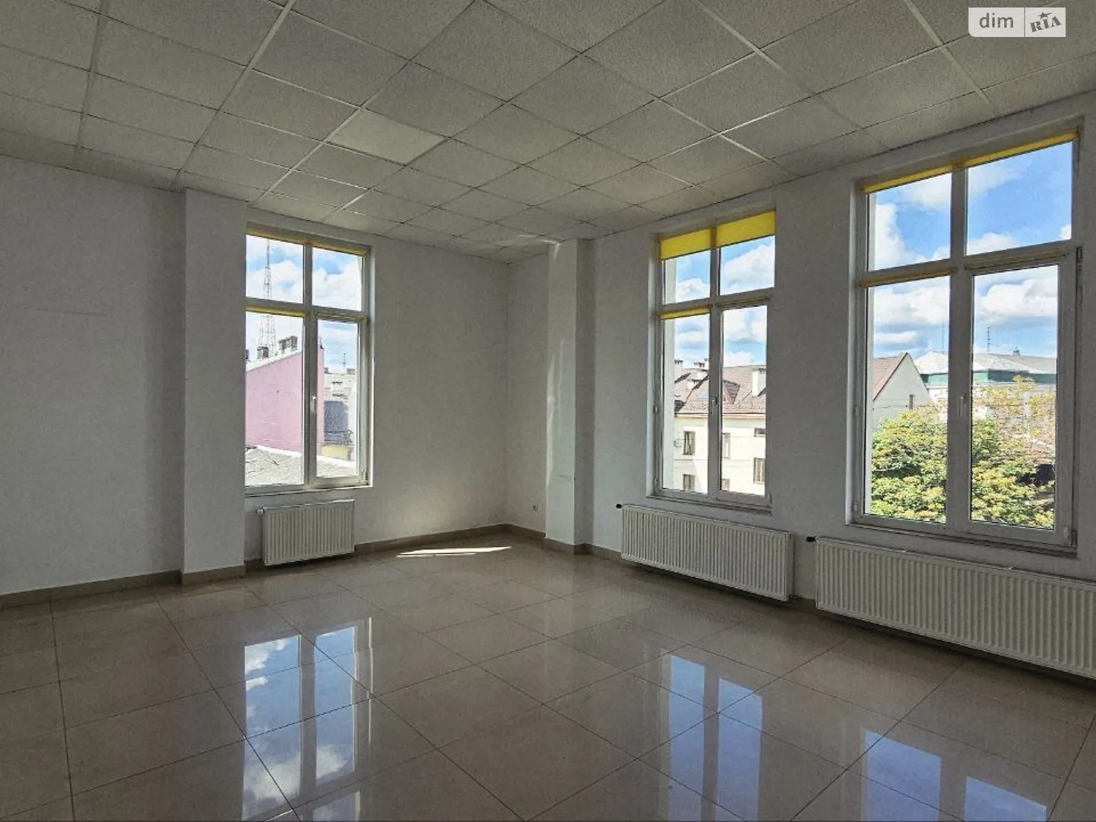 Здається в оренду офіс 33 кв. м в бізнес-центрі, цена: 13500 грн - фото 1