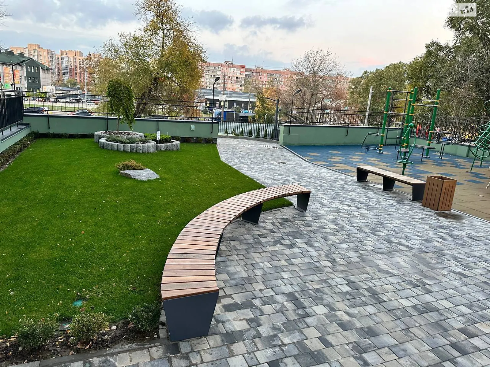 Продается 1-комнатная квартира 75.6 кв. м в, цена: 80000 $ - фото 1