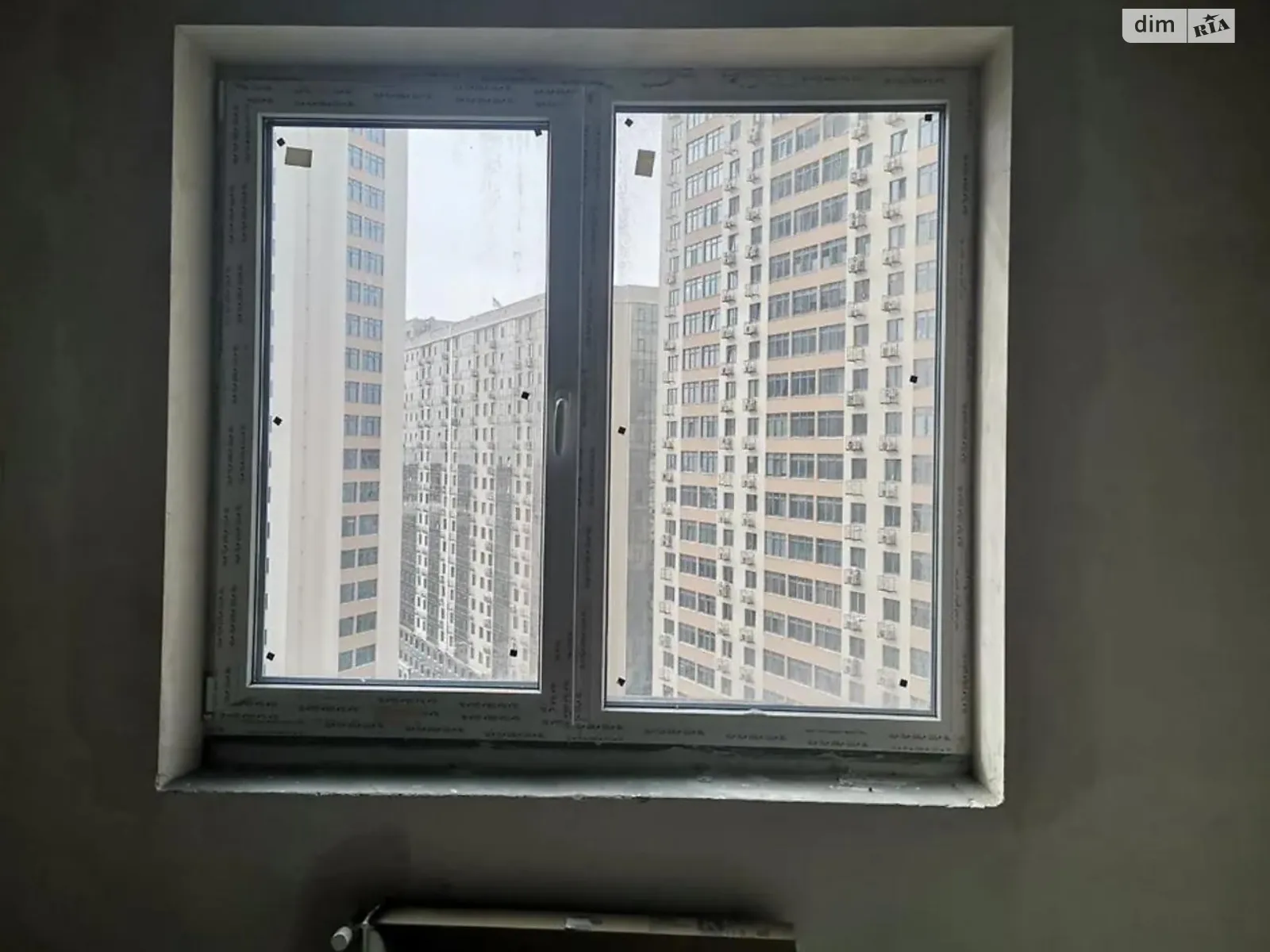 Продається 1-кімнатна квартира 43 кв. м у Одесі, вул. Академіка Сахарова - фото 1