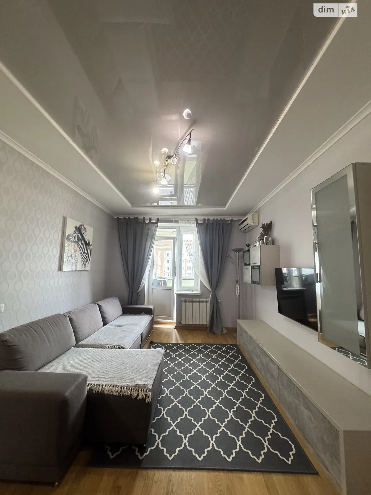 3-кімнатна квартира 87 кв. м у Луцьку, вул. Зоряна(Арцеулова), 16 - фото 1