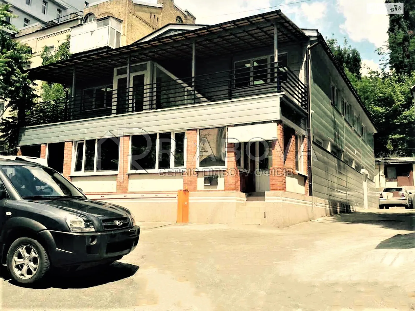 Здається в оренду об'єкт сфери послуг 470 кв. м в 2-поверховій будівлі, цена: 6000 $ - фото 1