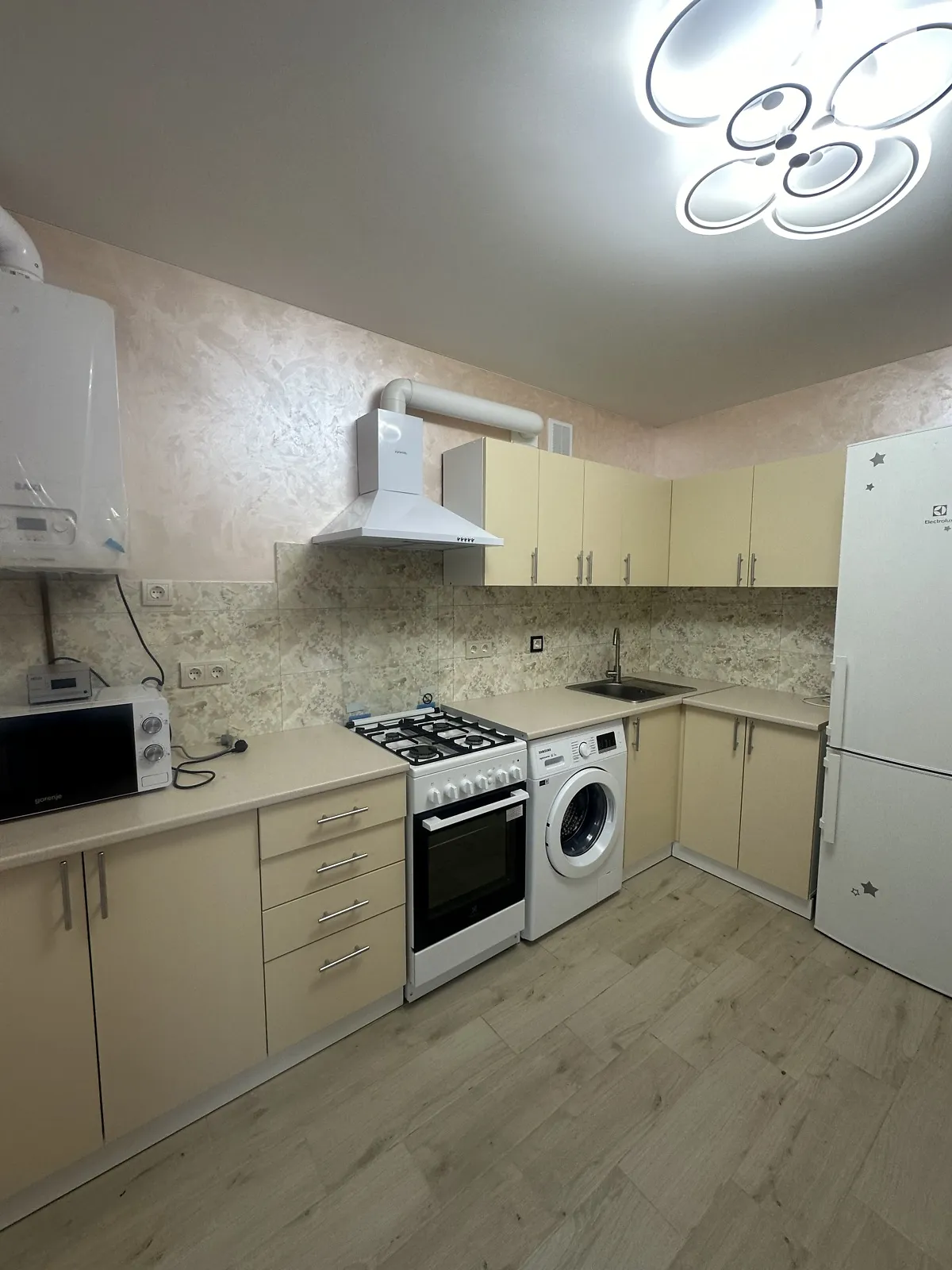 2-комнатная квартира 62 кв. м в Тернополе, ул. Полесская - фото 1