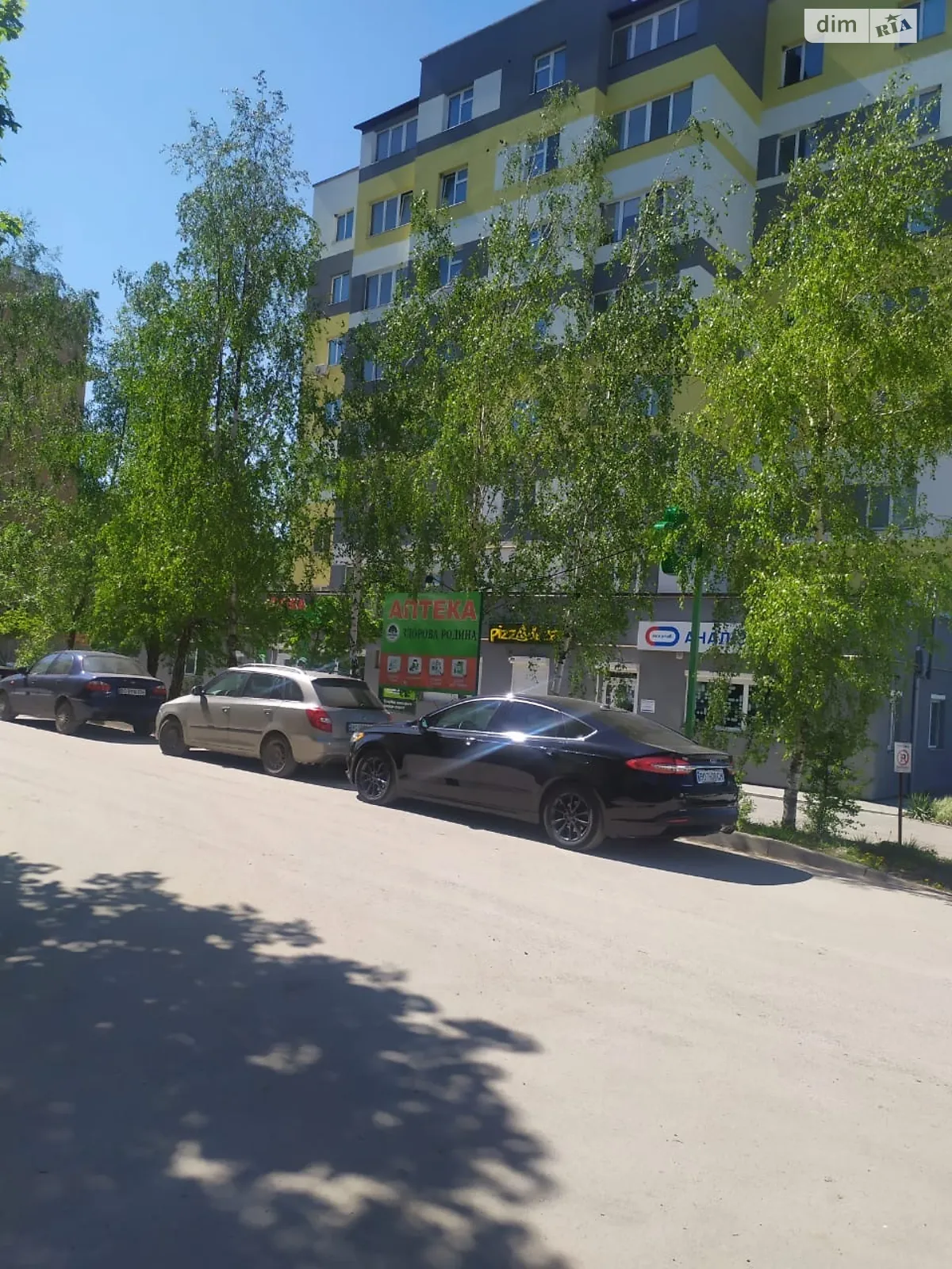 Сдается в аренду офис 32 кв. м в бизнес-центре, цена: 100 € - фото 1