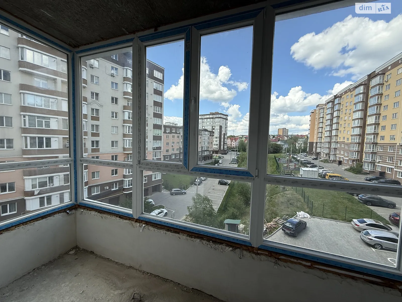 Продается 3-комнатная квартира 90.5 кв. м в Хмельницком, ул. Зализняка Максима, 1Б - фото 1