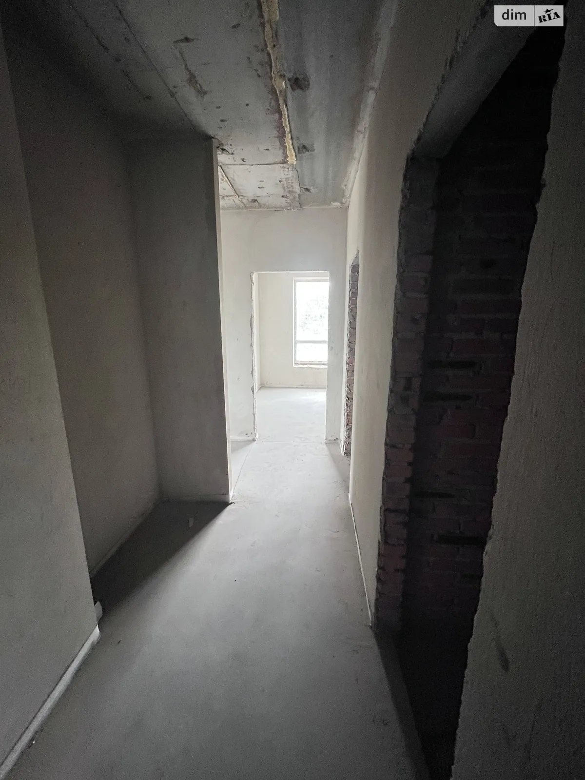 Продается 2-комнатная квартира 56 кв. м в Гостомеле, ул. Мира, 3Е - фото 1