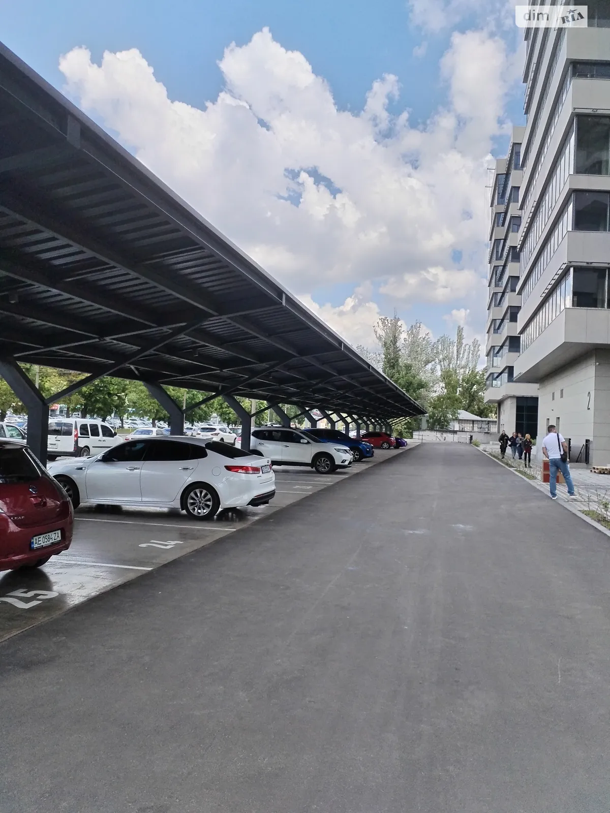 Продается 2-комнатная квартира 80 кв. м в Днепре, ул. Овражная, 15 - фото 1