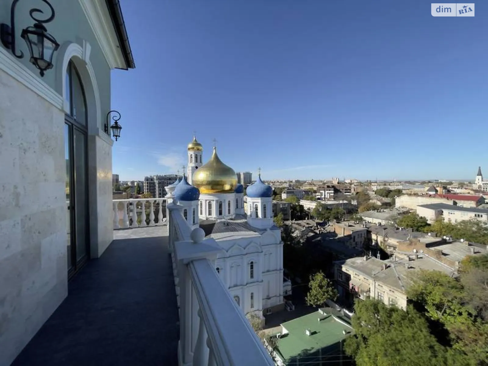 Продається 2-кімнатна квартира 106 кв. м у Одесі, пров. Успенський - фото 1