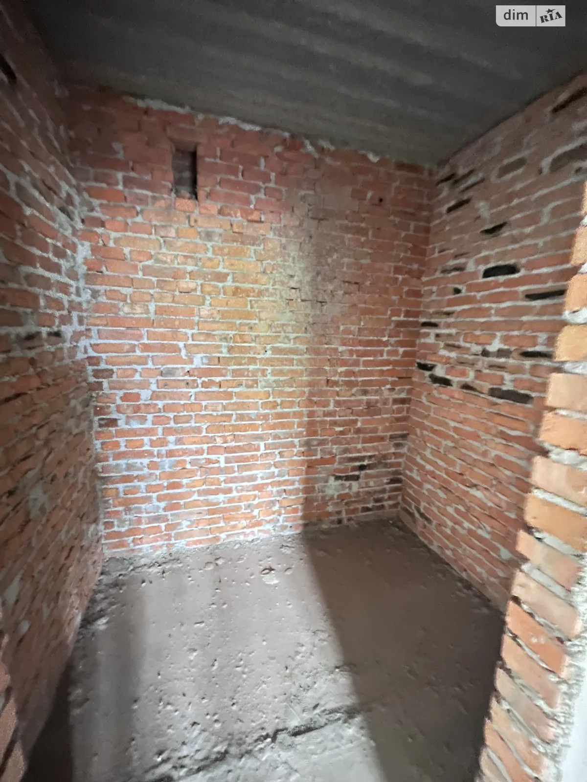 Продается 2-комнатная квартира 56 кв. м в Гостомеле, ул. Мира, 3Е - фото 1