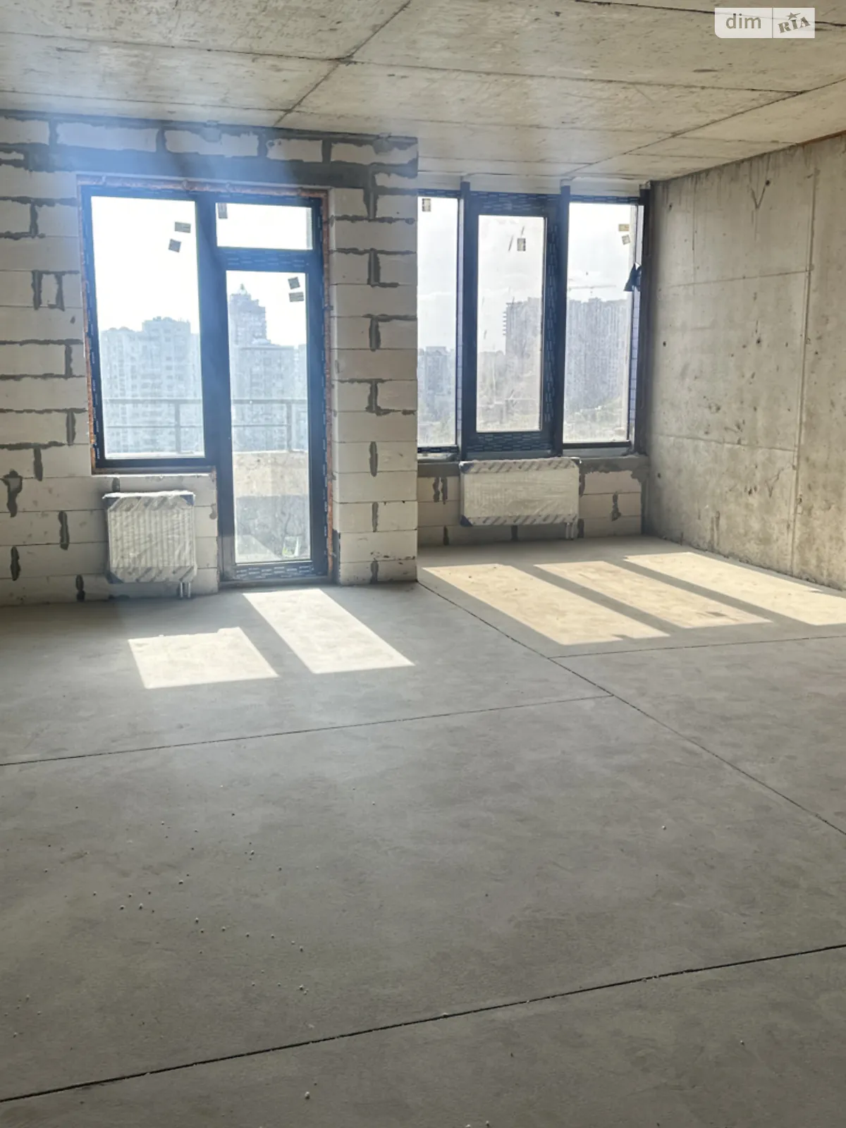 Продается 1-комнатная квартира 53 кв. м в Одессе, ул. Генуэзская, 1В - фото 1