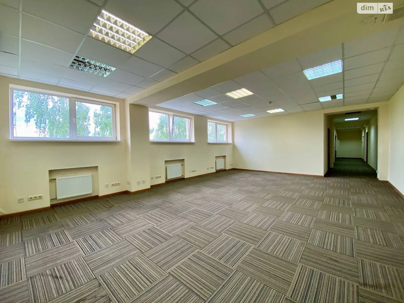 Сдается в аренду офис 169.96 кв. м в бизнес-центре, цена: 1795 $ - фото 1