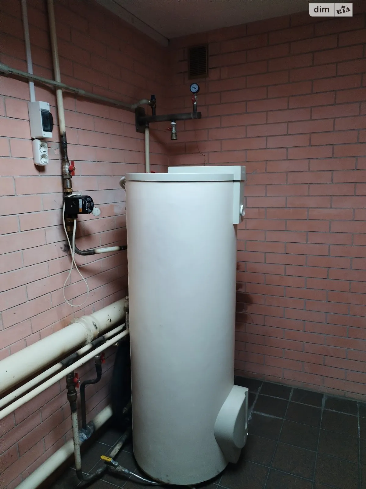 Продається будинок 2 поверховий 320 кв. м з ділянкою, цена: 160000 $ - фото 1