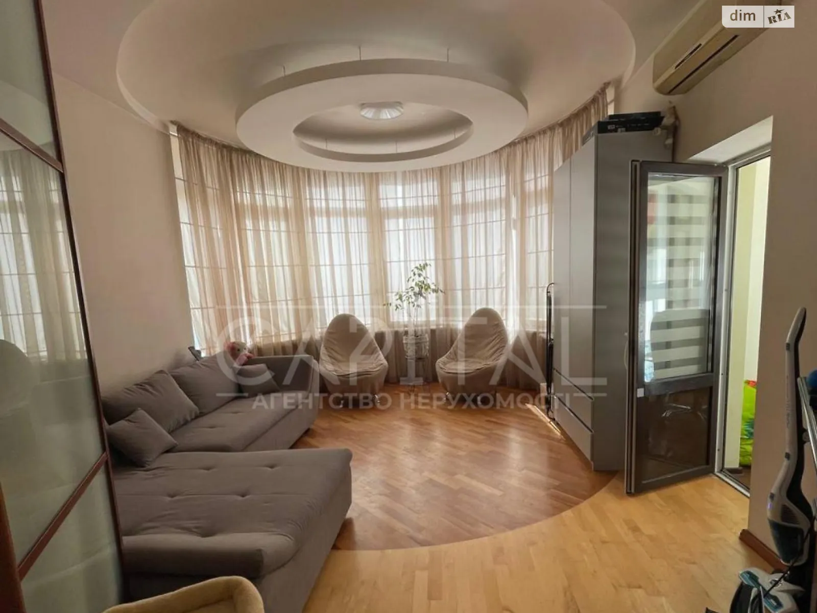 Продається 1-кімнатна квартира 55.4 кв. м у Києві, вул. Дмитрівська, 69 - фото 1