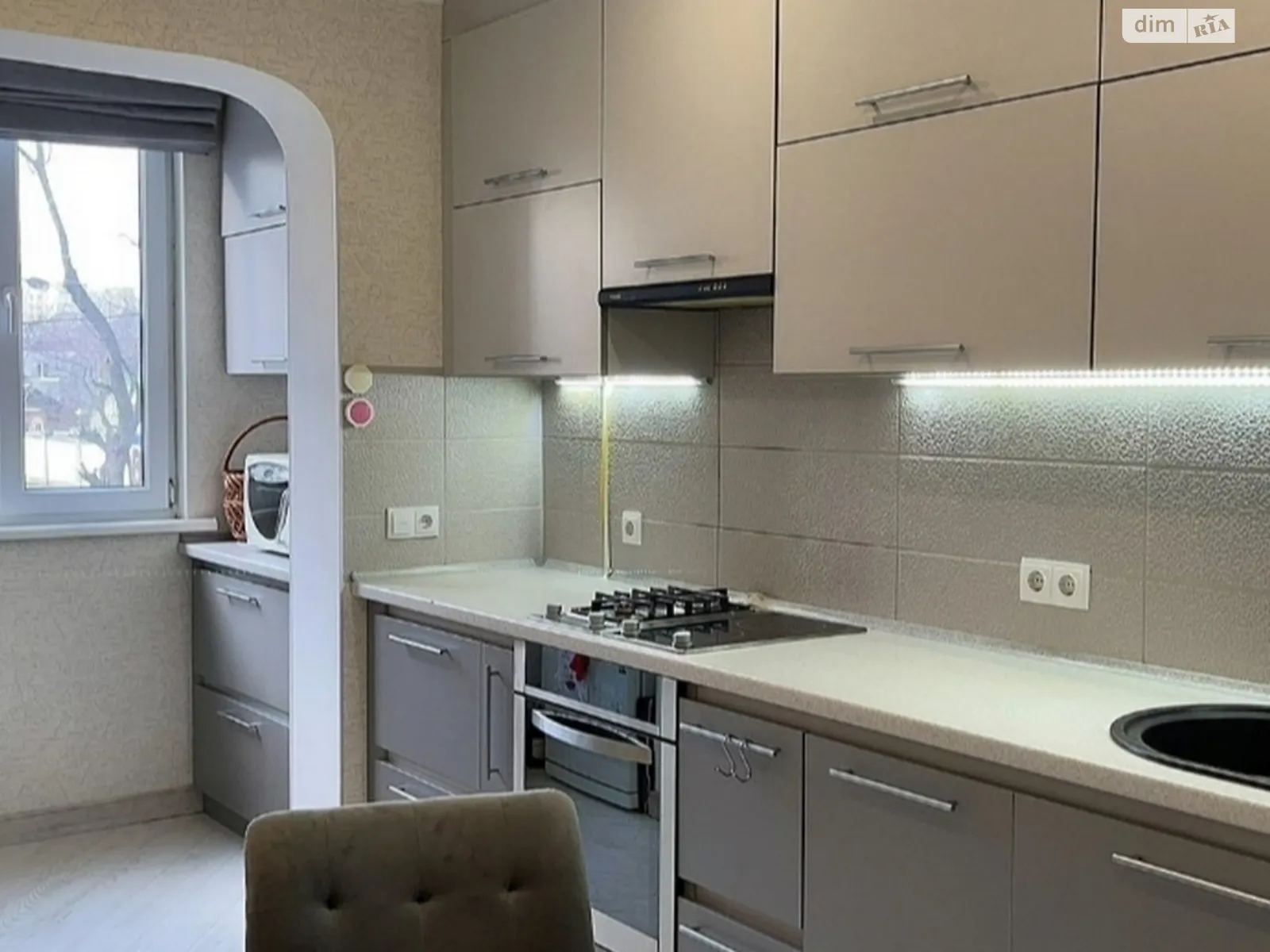 Продається 3-кімнатна квартира 75.8 кв. м у Одесі, вул. Паркова - фото 1