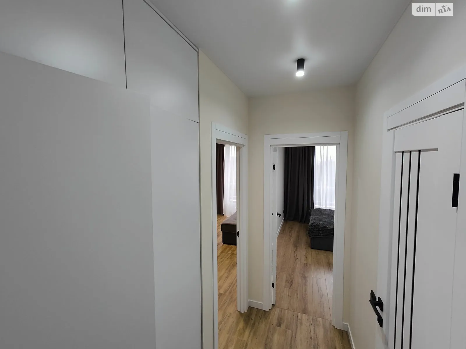Продается 2-комнатная квартира 37 кв. м в Ирпене, ул. Павленко - фото 1