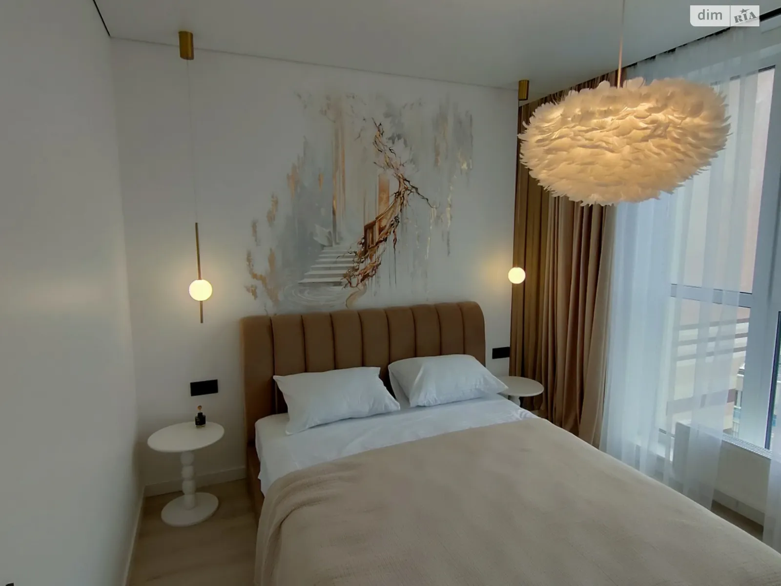 Продается 1-комнатная квартира 41 кв. м в Одессе, ул. Литературная - фото 1