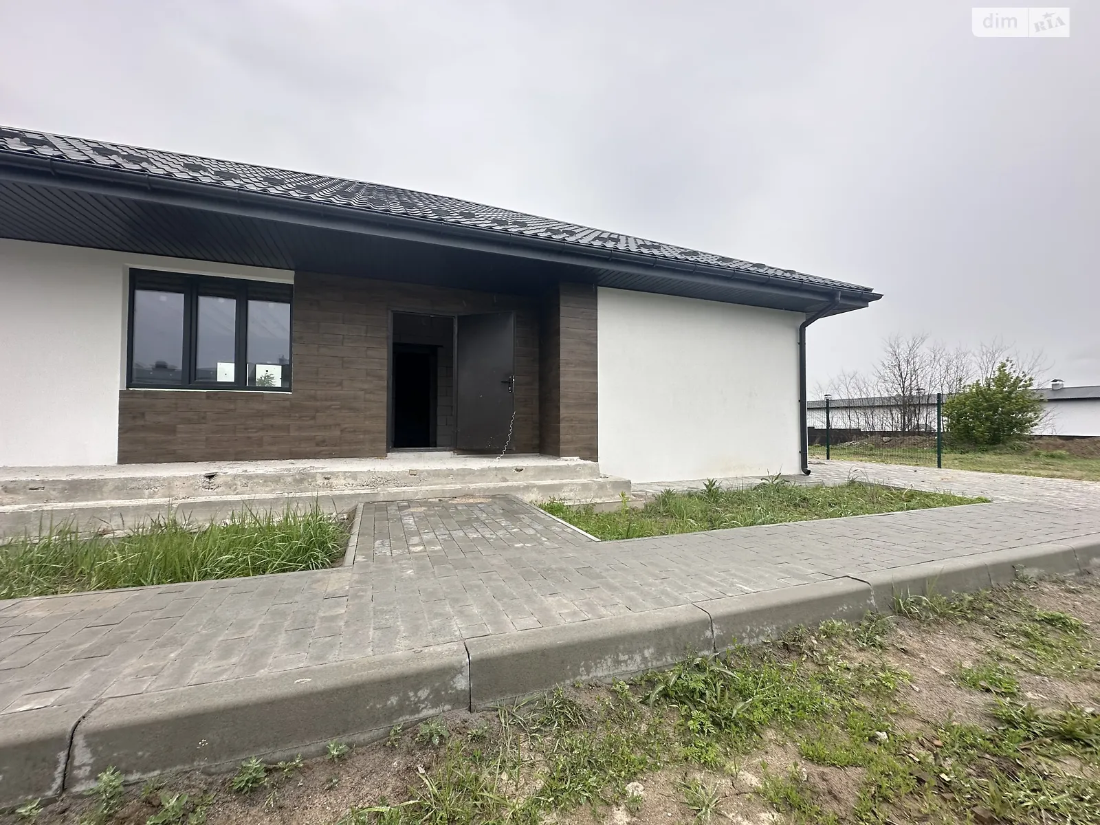 Продається одноповерховий будинок 106 кв. м з бесідкою, цена: 75000 $ - фото 1