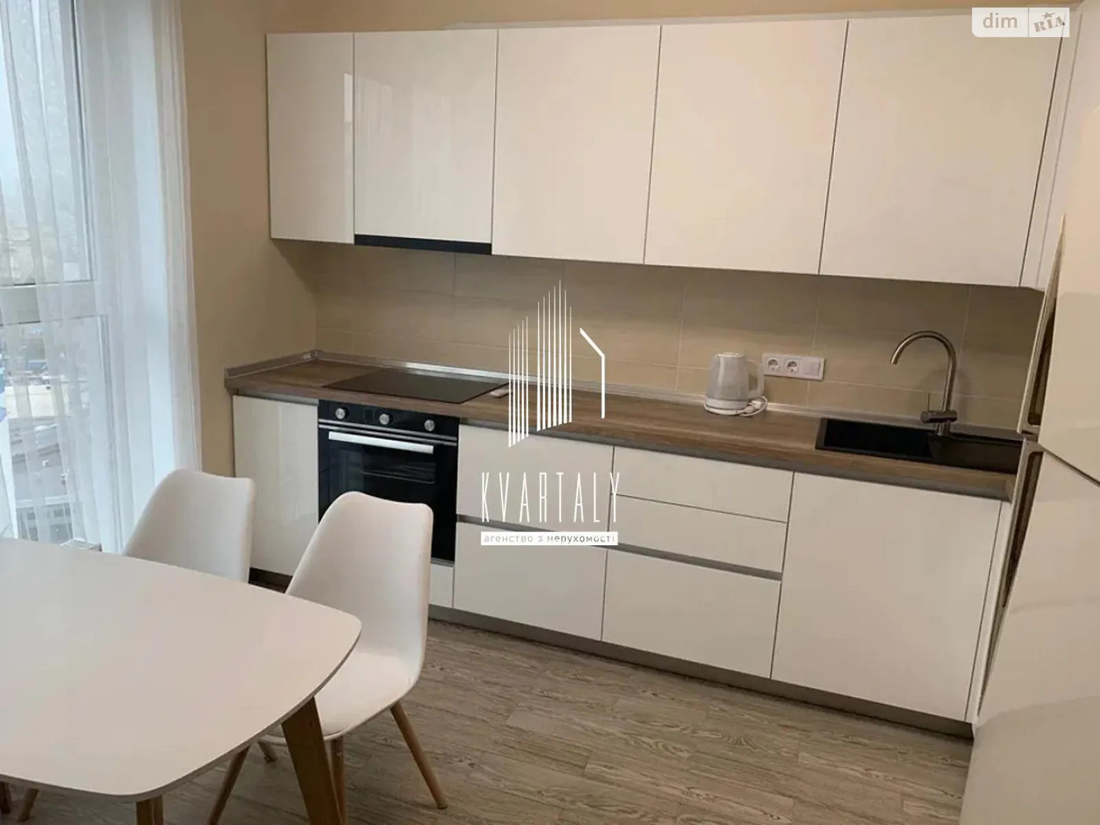 Сдается в аренду 1-комнатная квартира 50 кв. м в Киеве, ул. Ревуцкого, 40Г - фото 1