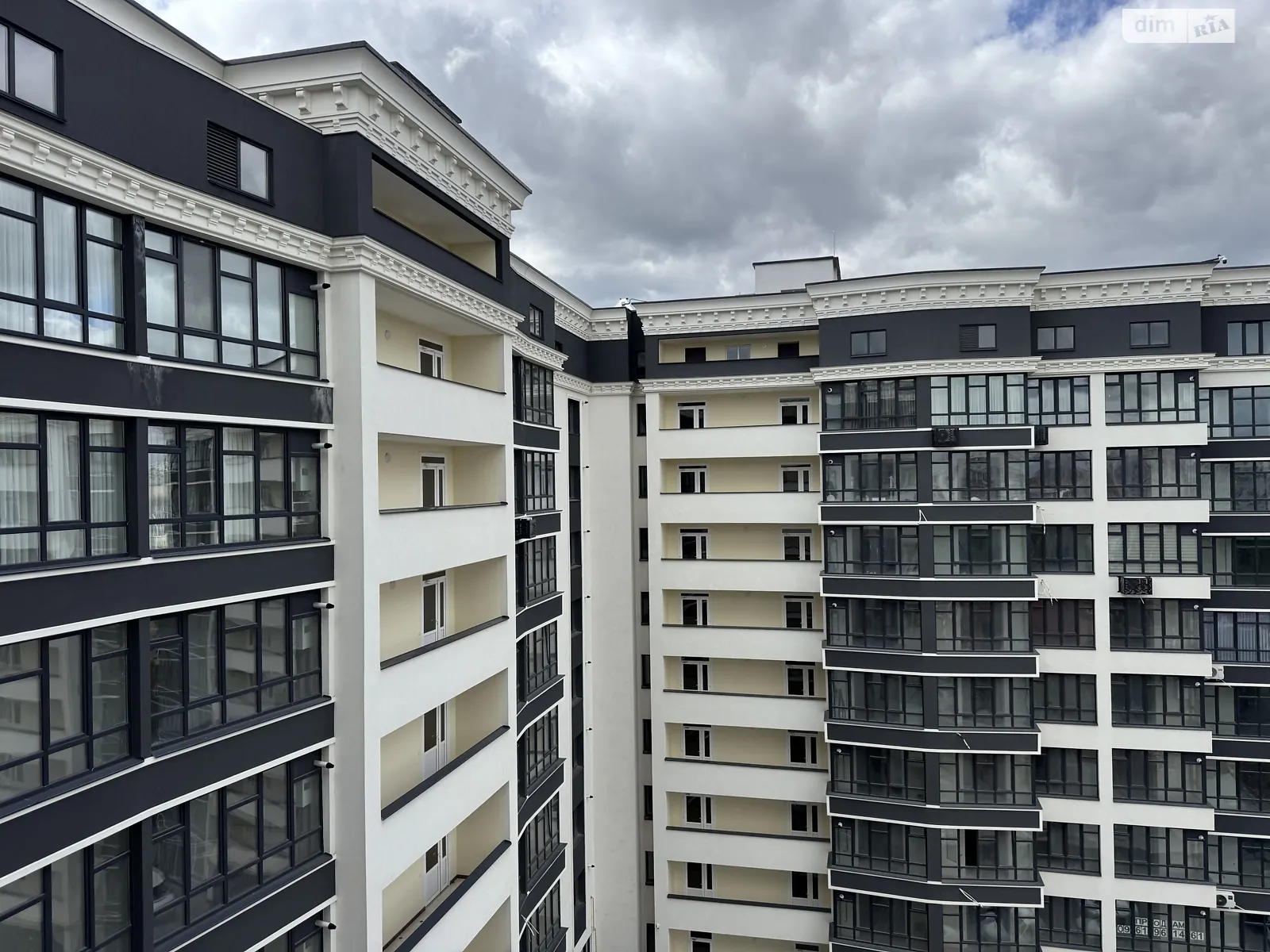 Продается 2-комнатная квартира 88 кв. м в Хмельницком, ул. Шевченко, 41 - фото 1