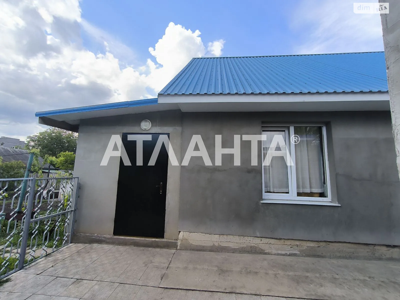 Продается дом на 2 этажа 100 кв. м с камином, цена: 52000 $ - фото 1