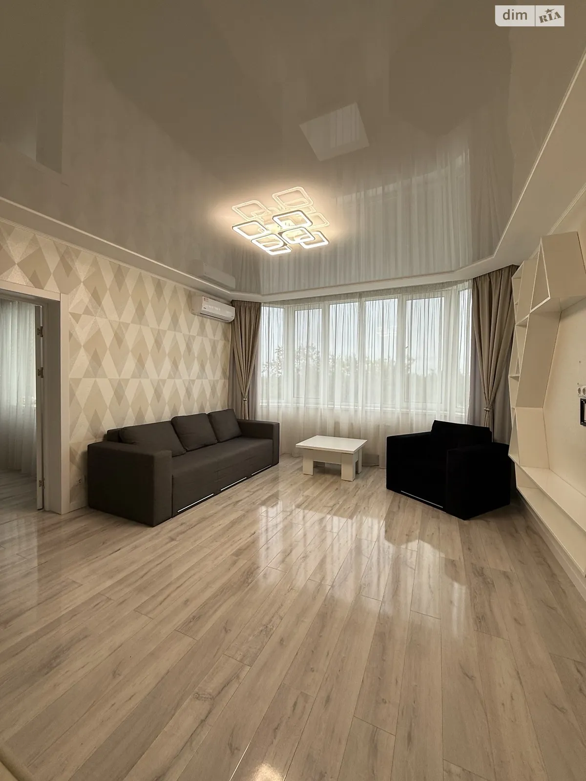 Продается 3-комнатная квартира 76 кв. м в Коцюбинском, цена: 100000 $ - фото 1