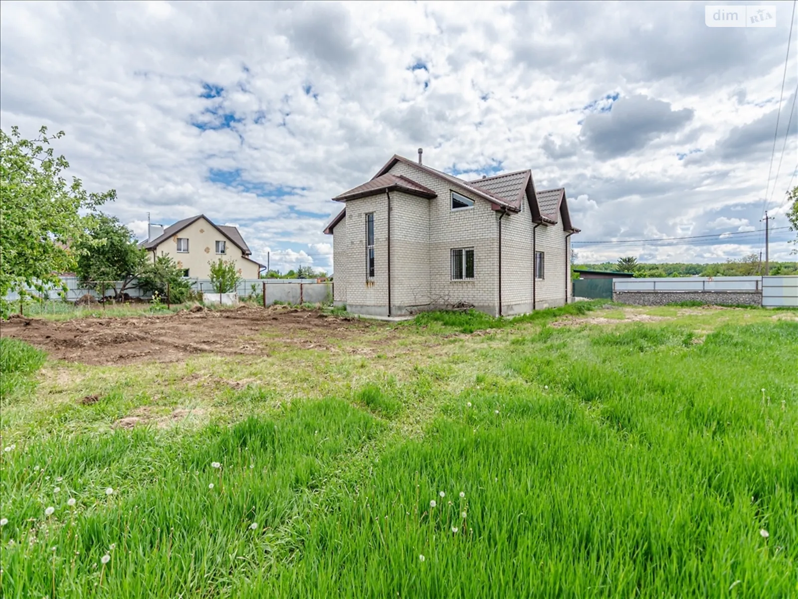 Продается одноэтажный дом 97 кв. м с подвалом, цена: 120000 $ - фото 1