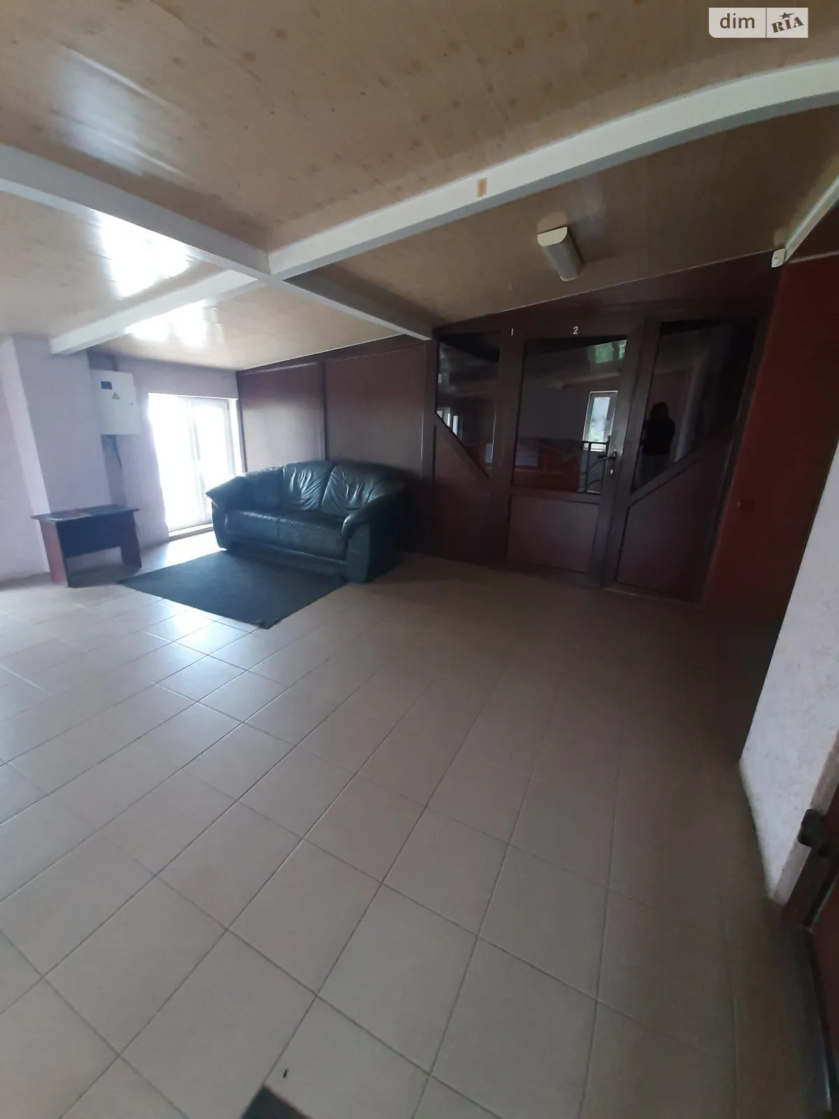 Сдается в аренду офис 25 кв. м в бизнес-центре, цена: 4375 грн - фото 1