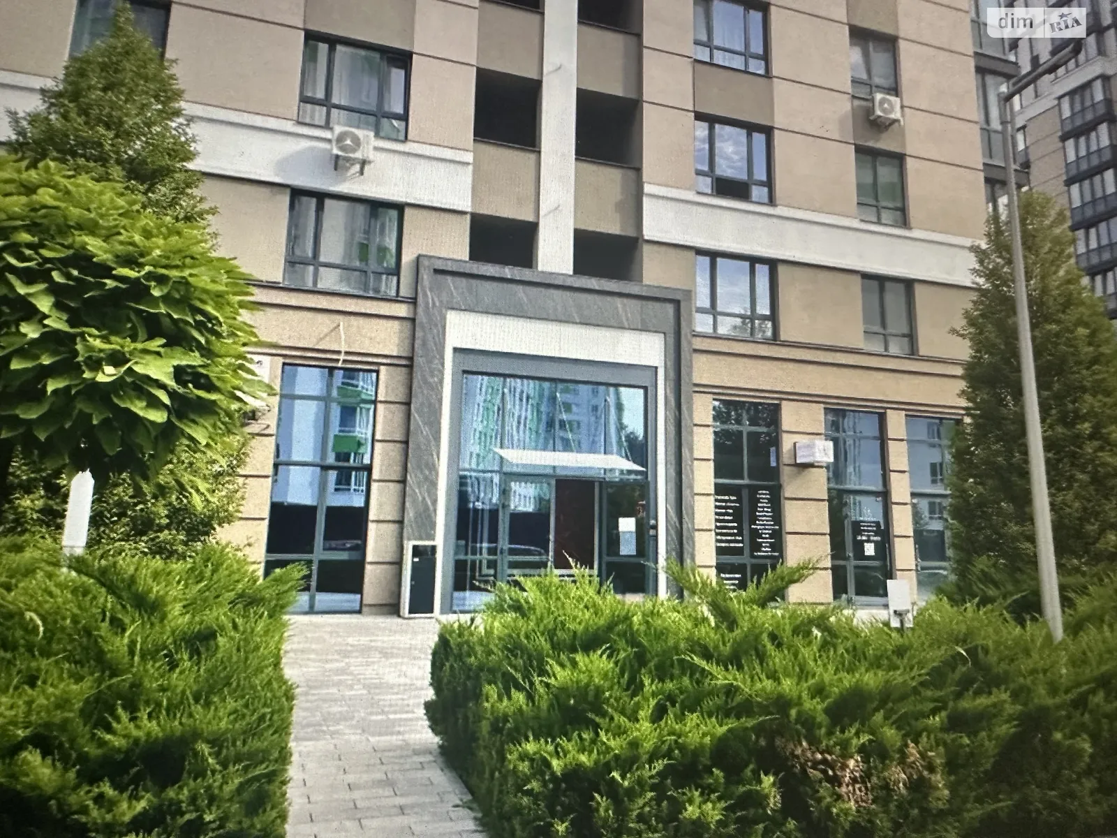 Продається 2-кімнатна квартира 80 кв. м у Ірпені, вул. Університетська(Карла Маркса), 3/5 - фото 1