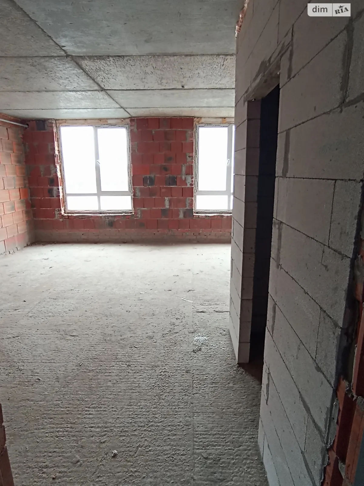 Продается 2-комнатная квартира 56 кв. м в Святопетровское, ул. Кузьмы Скрябина, 1 - фото 1