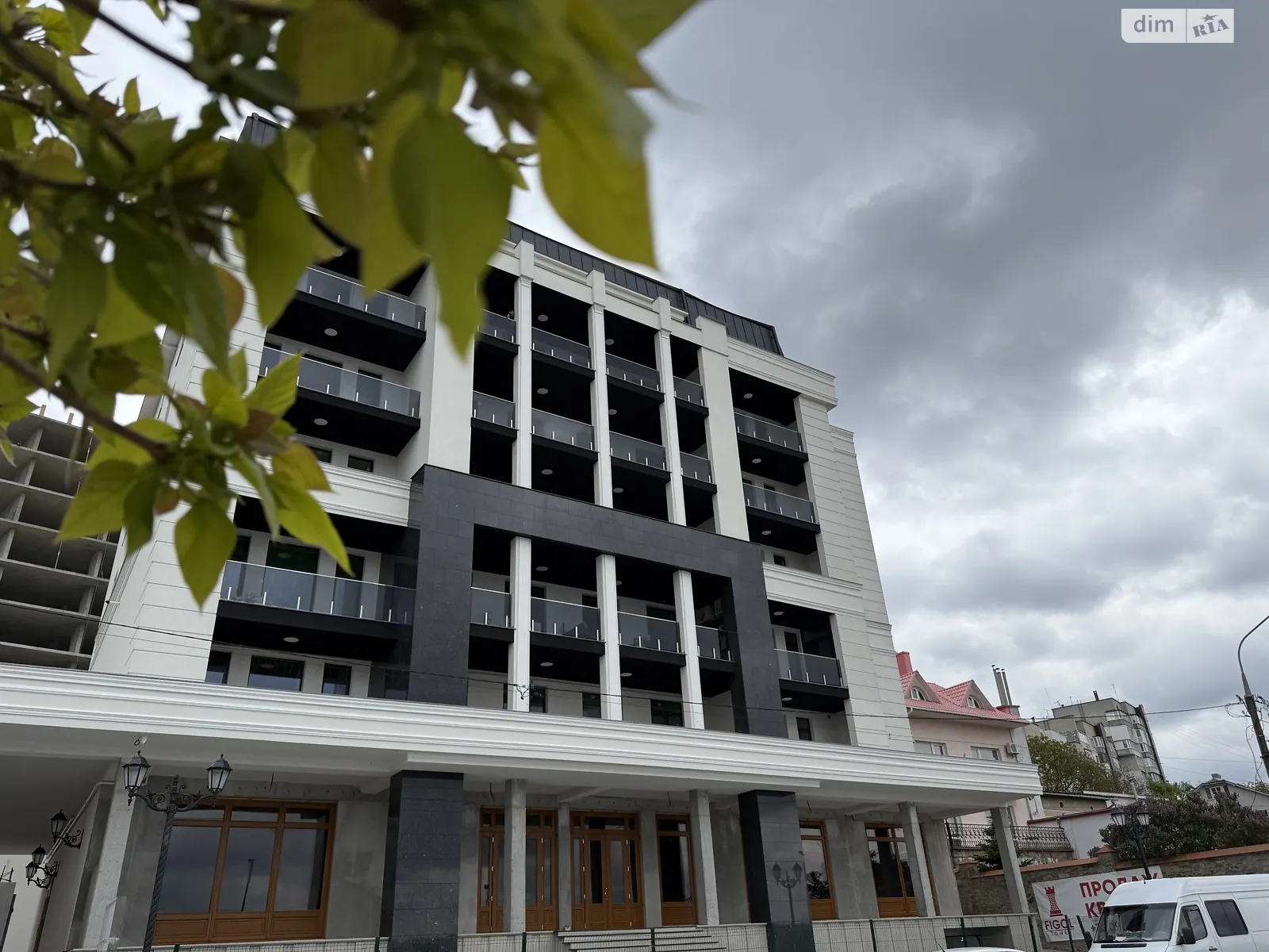 3-кімнатна квартира 194 кв. м у Тернополі, вул. Білецька - фото 1