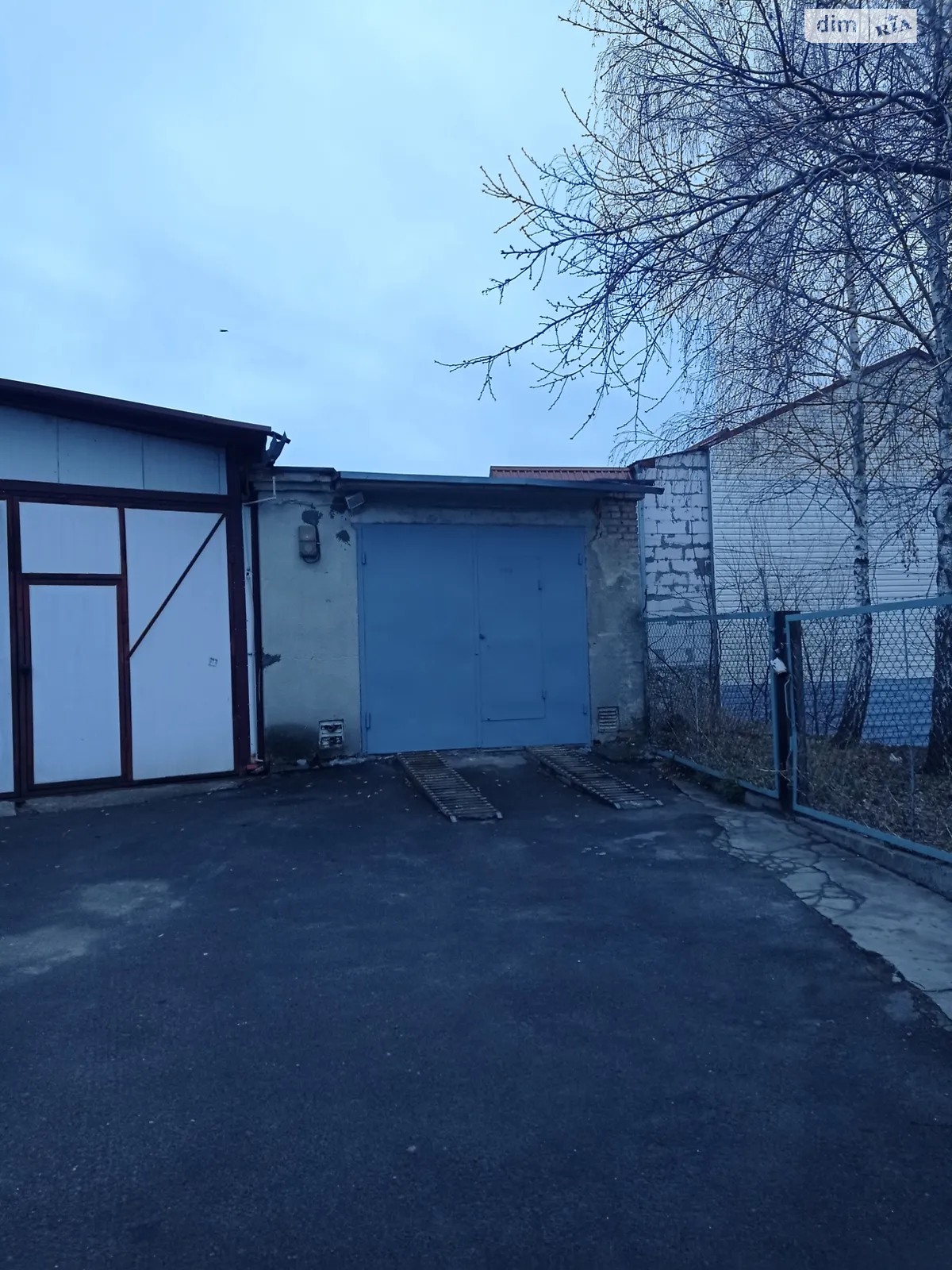 Продається окремий гараж під легкове авто на 24 кв. м, цена: 10000 $ - фото 1