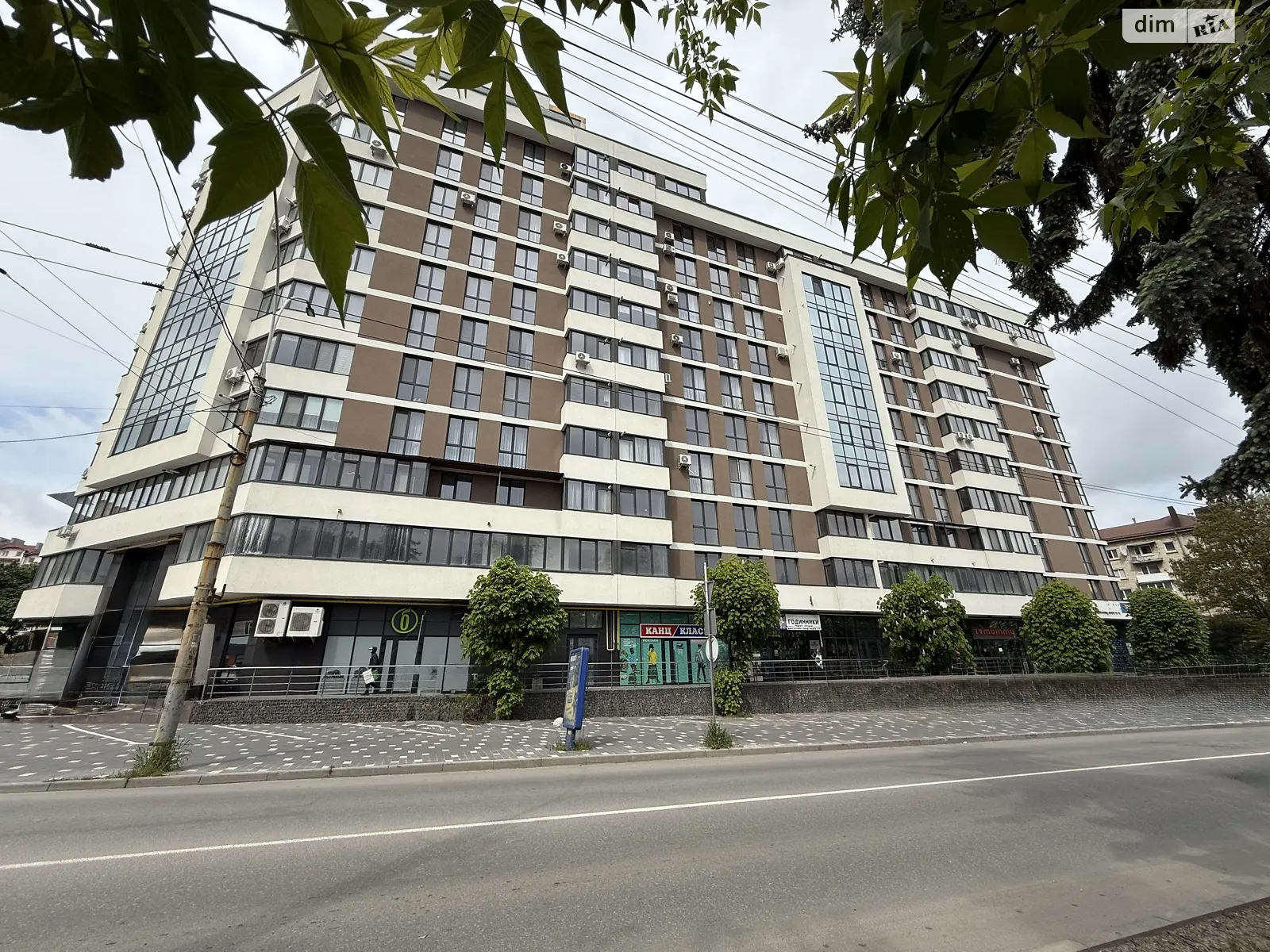 3-кімнатна квартира 111 кв. м у Тернополі, вул. Миру, 4В - фото 1