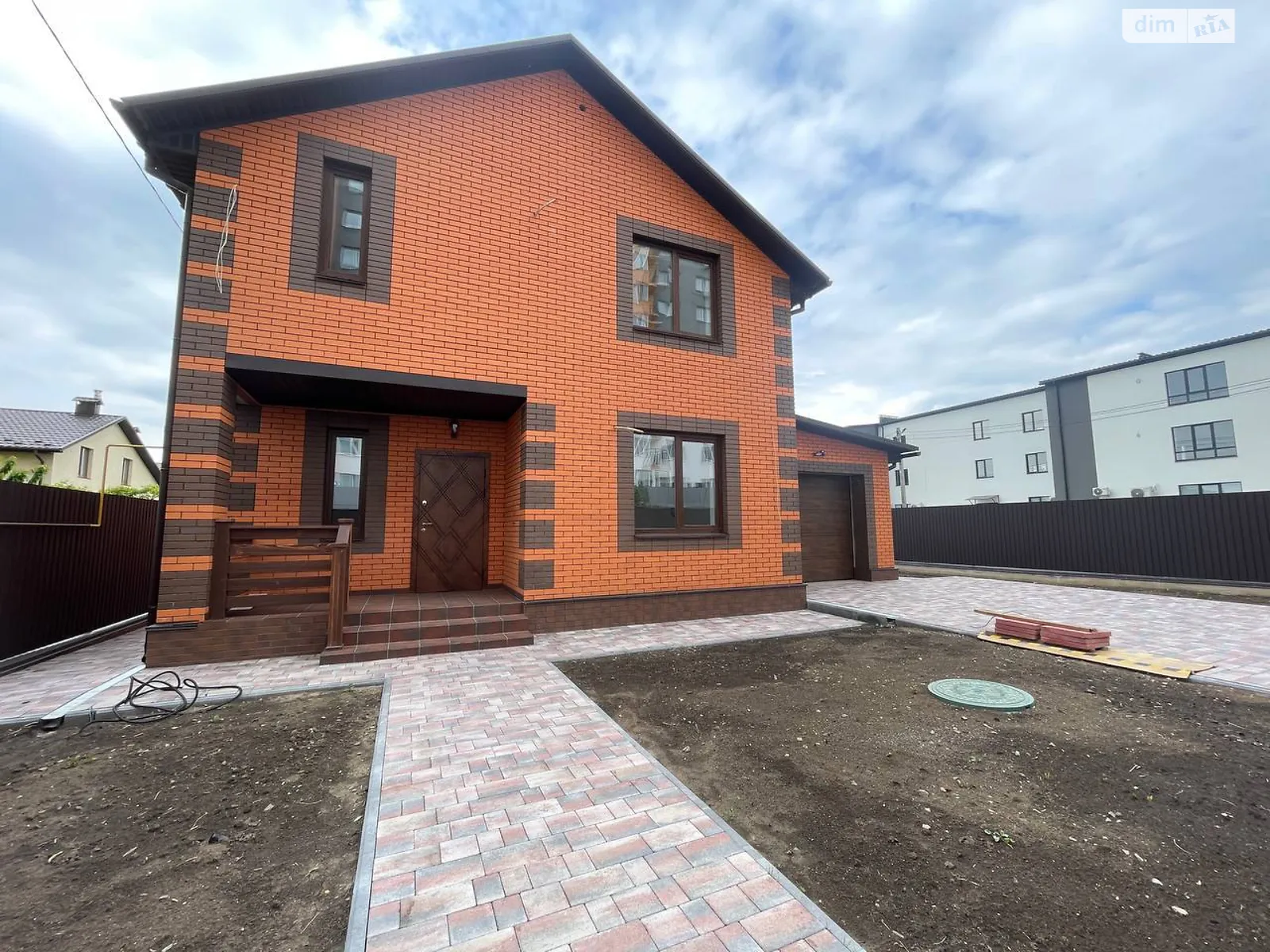 Продається будинок 2 поверховий 135 кв. м з садом, цена: 195000 $ - фото 1