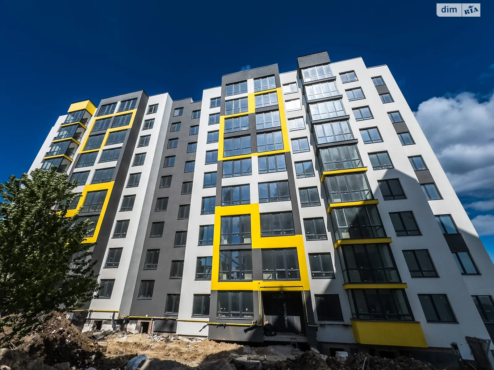 2-кімнатна квартира 64.61 кв. м у Тернополі, вул. 15-го Квітня - фото 1